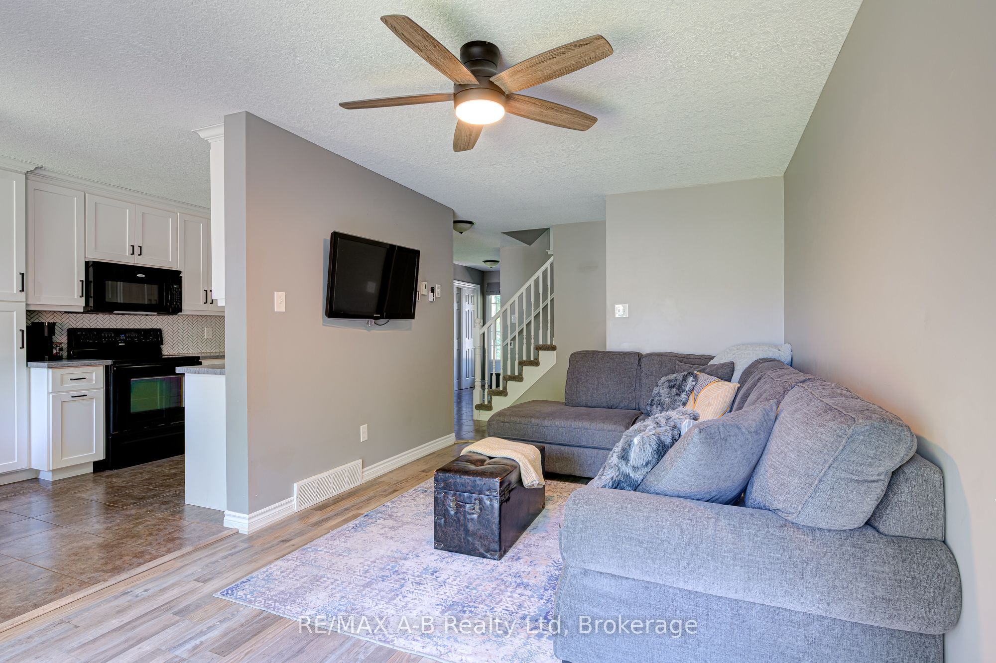 280 Railway Avenue Property Photo 23
