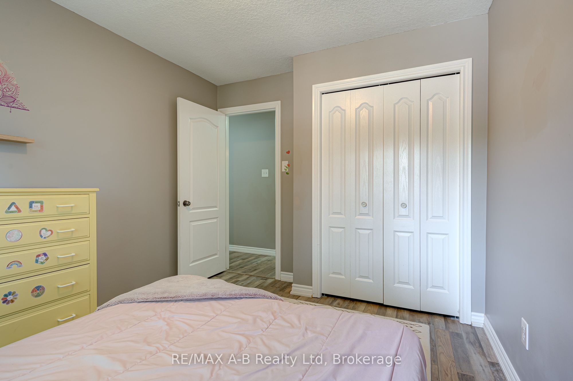 280 Railway Avenue Property Photo 33