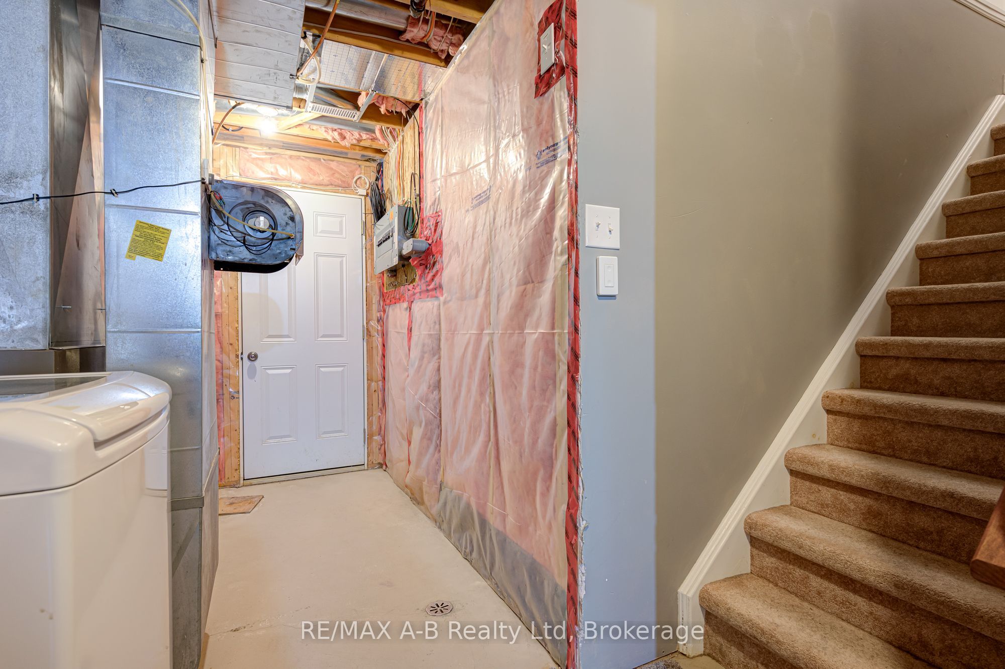 280 Railway Avenue Property Photo 40