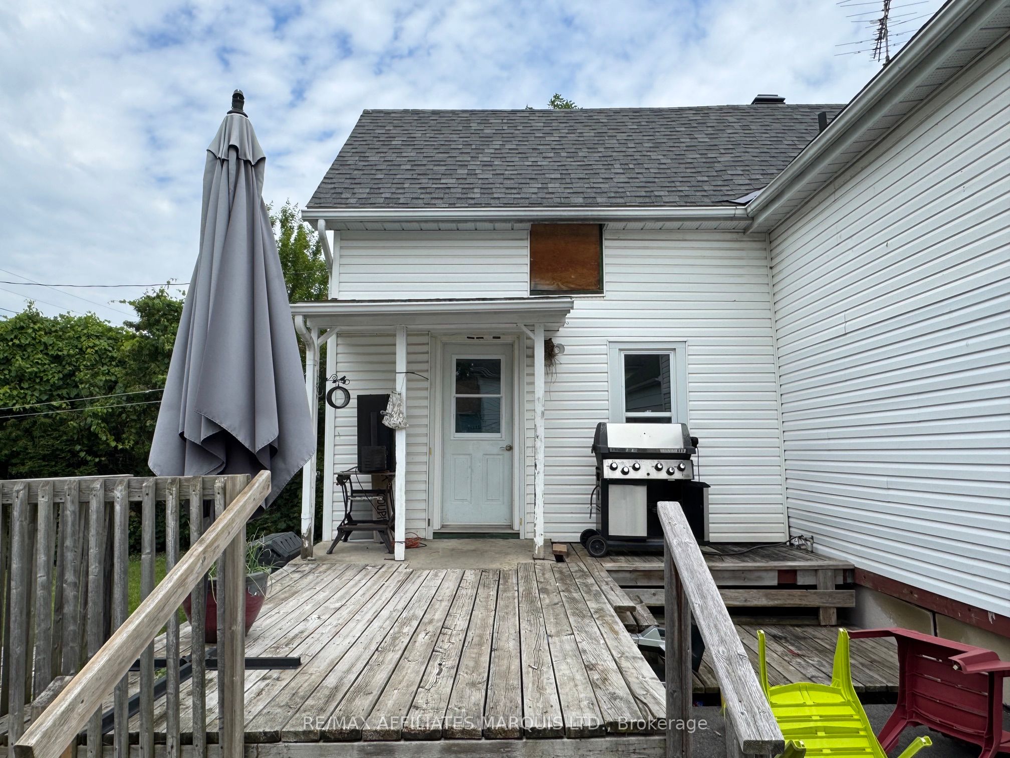 42 Laurier Drive Property Photo 3
