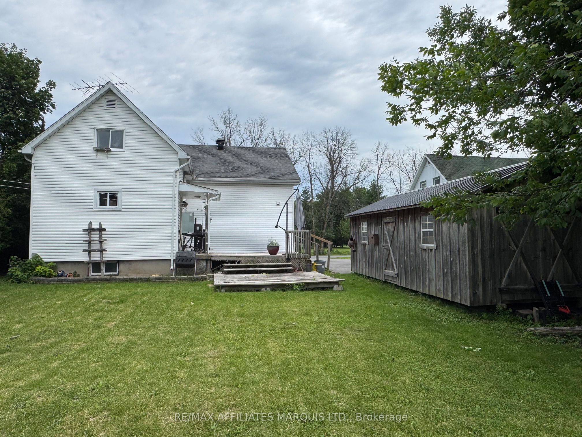 42 Laurier Drive Property Photo 5