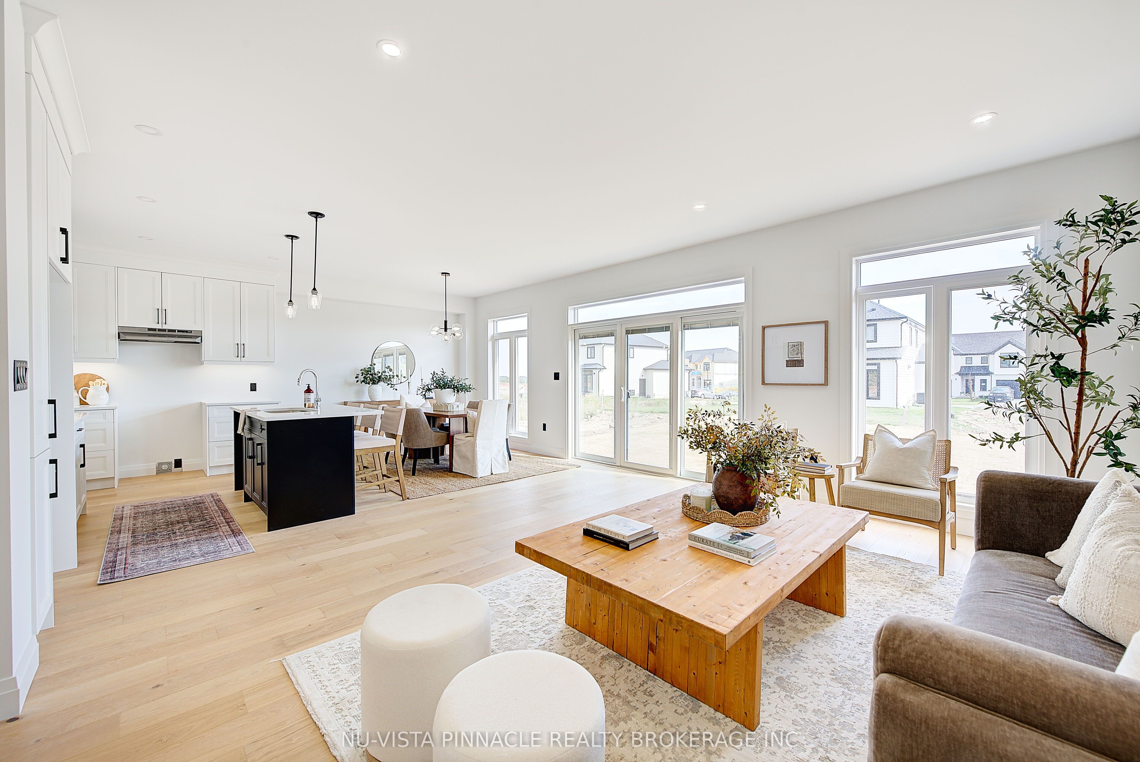 10 Woodmere Path Property Photo 7