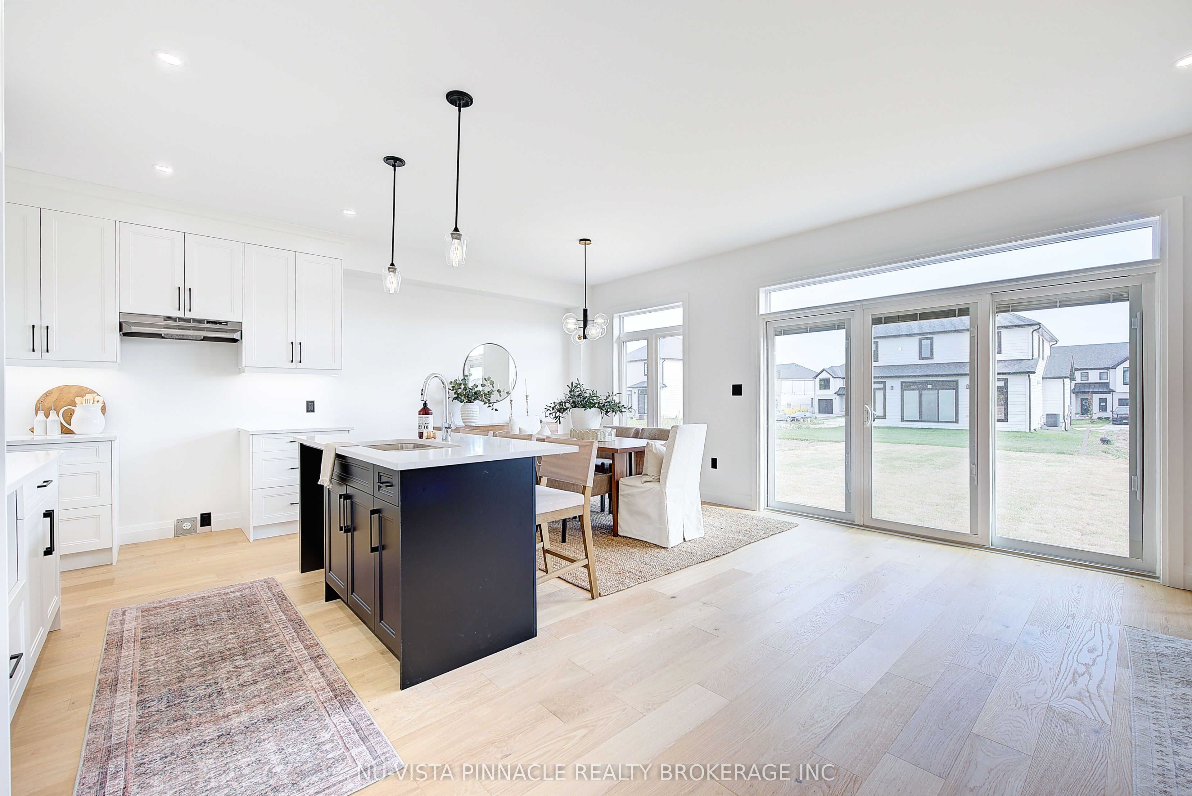 10 Woodmere Path Property Photo 16