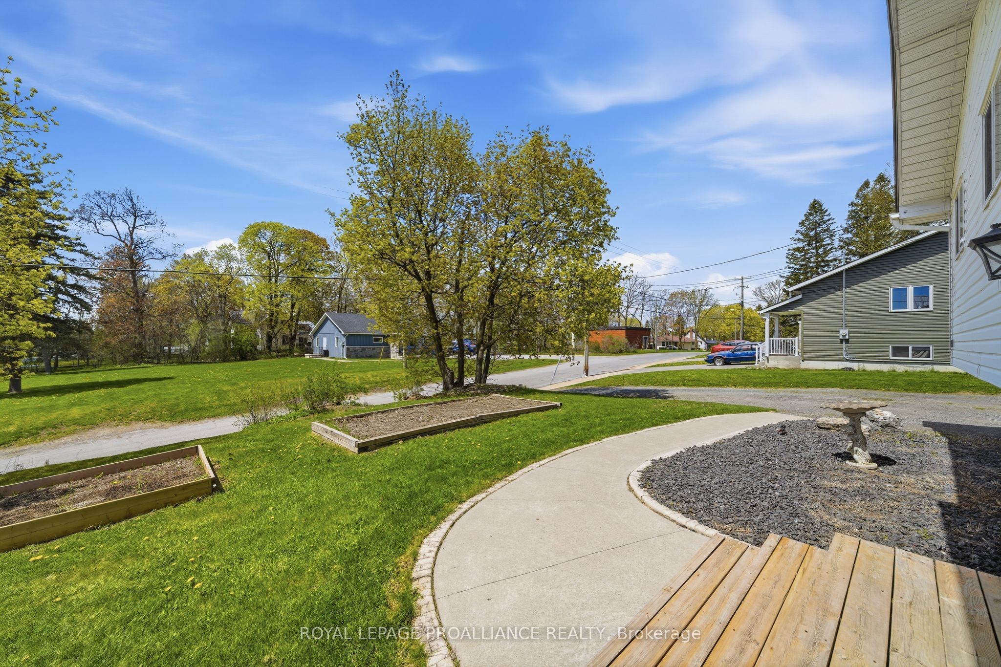 144 Centre Street Property Photo 8