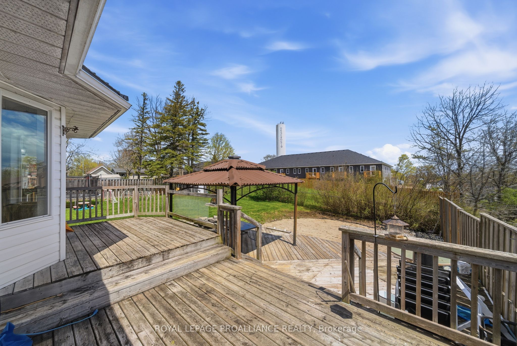 144 Centre Street Property Photo 42