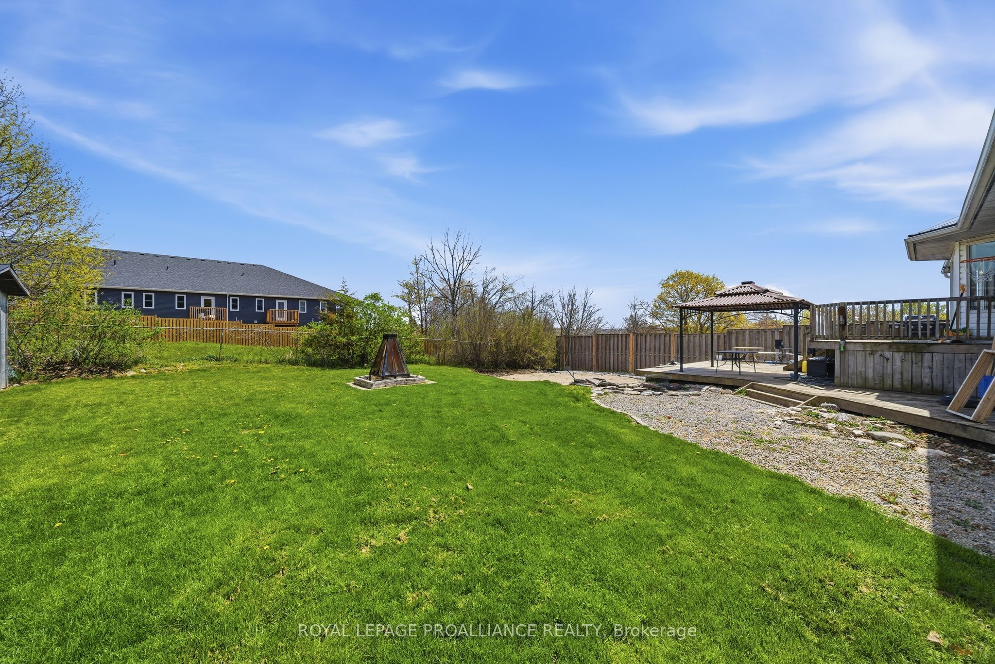 144 Centre Street Property Photo 44