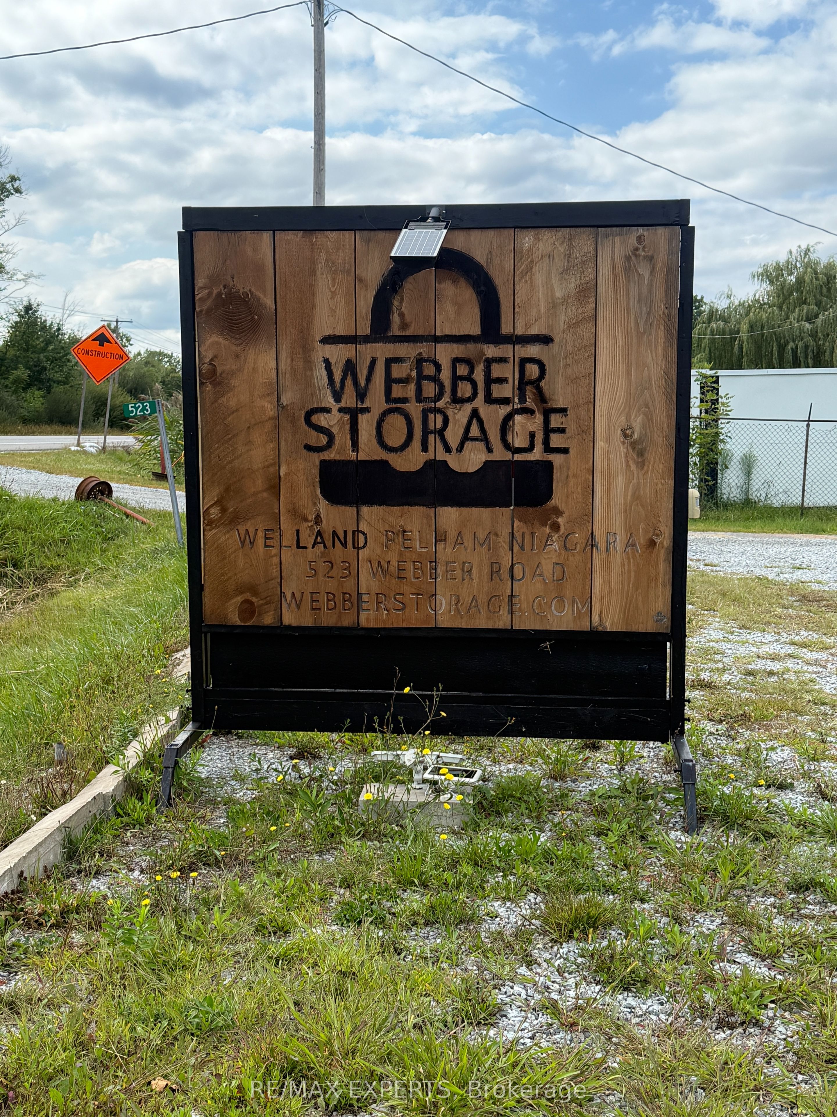 523 Webber Road N Property Photo 1