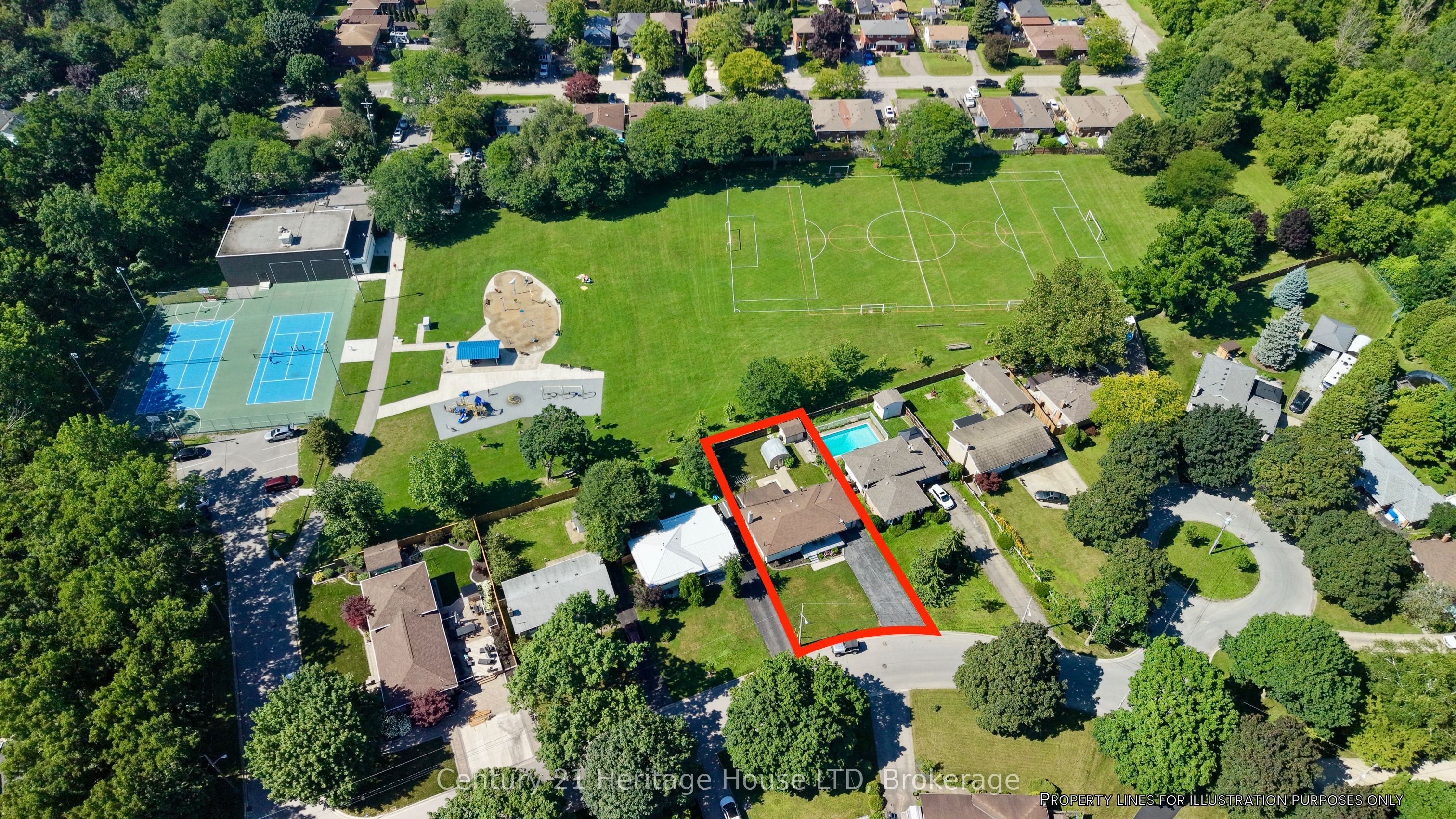 64 Croydon Drive Property Photo 2