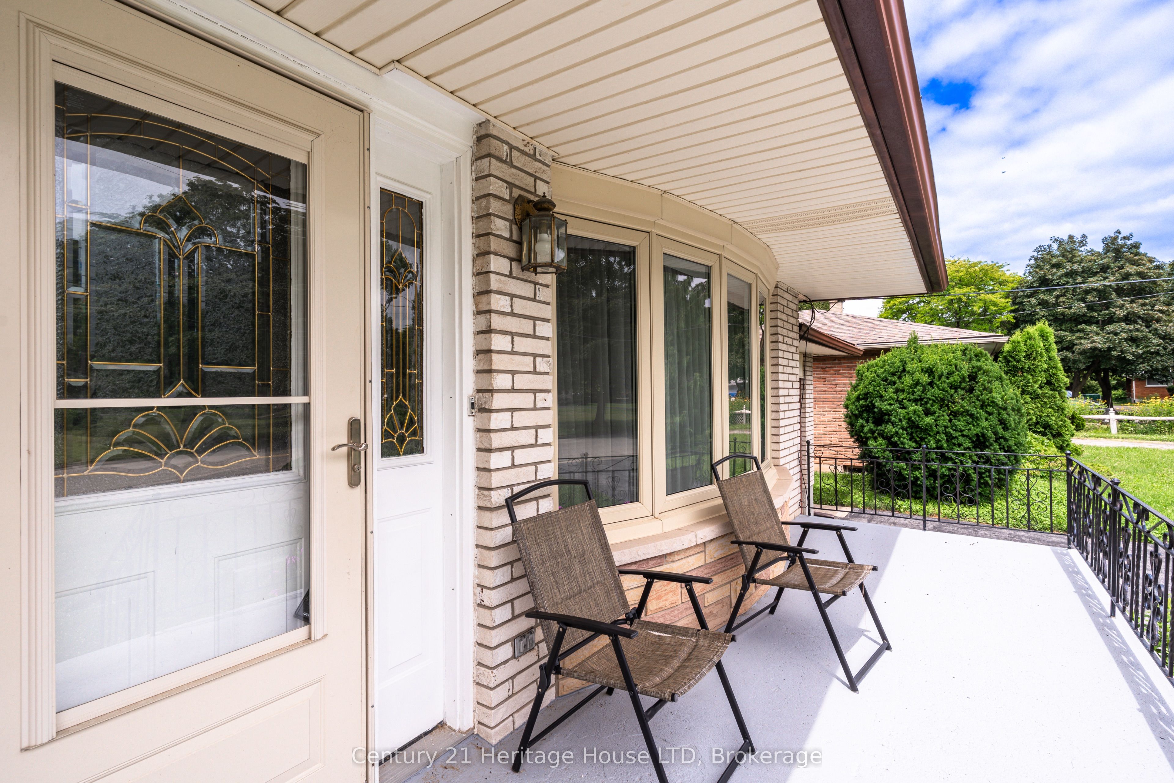 64 Croydon Drive Property Photo 9