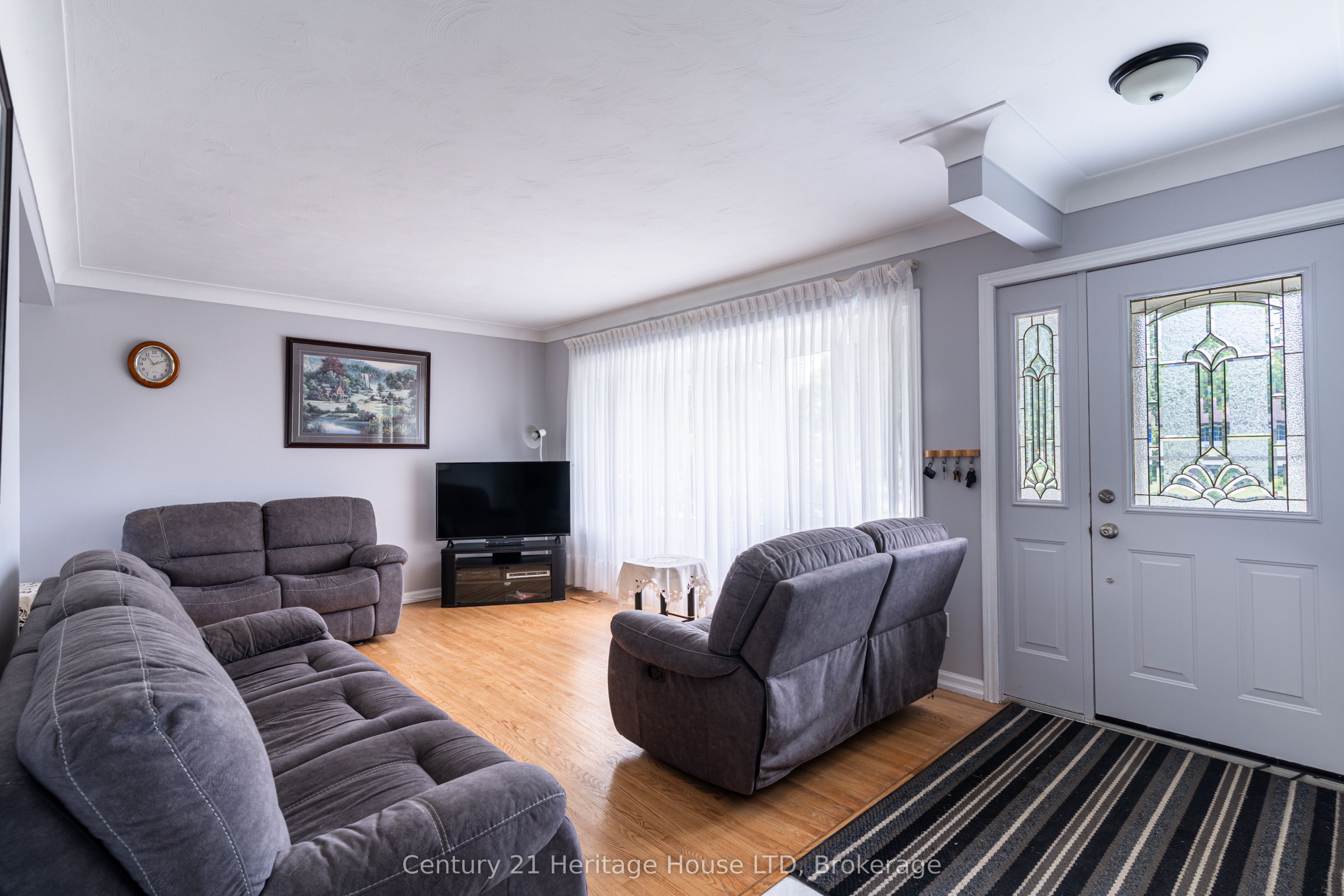 64 Croydon Drive Property Photo 12