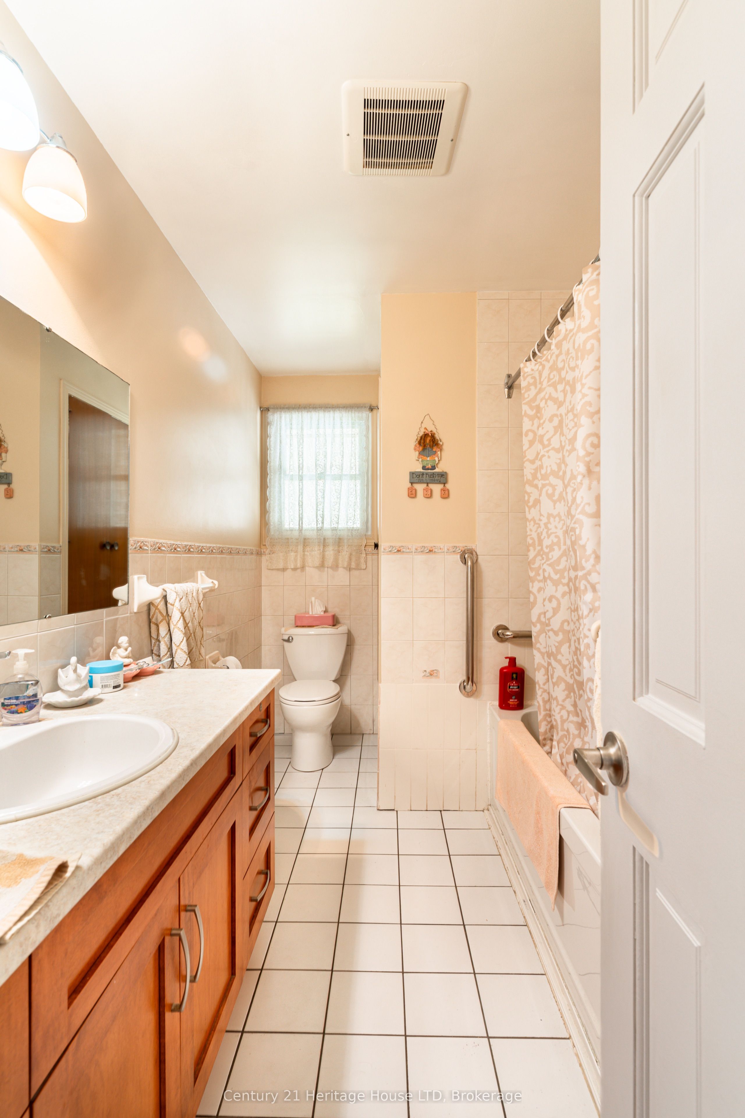 64 Croydon Drive Property Photo 20