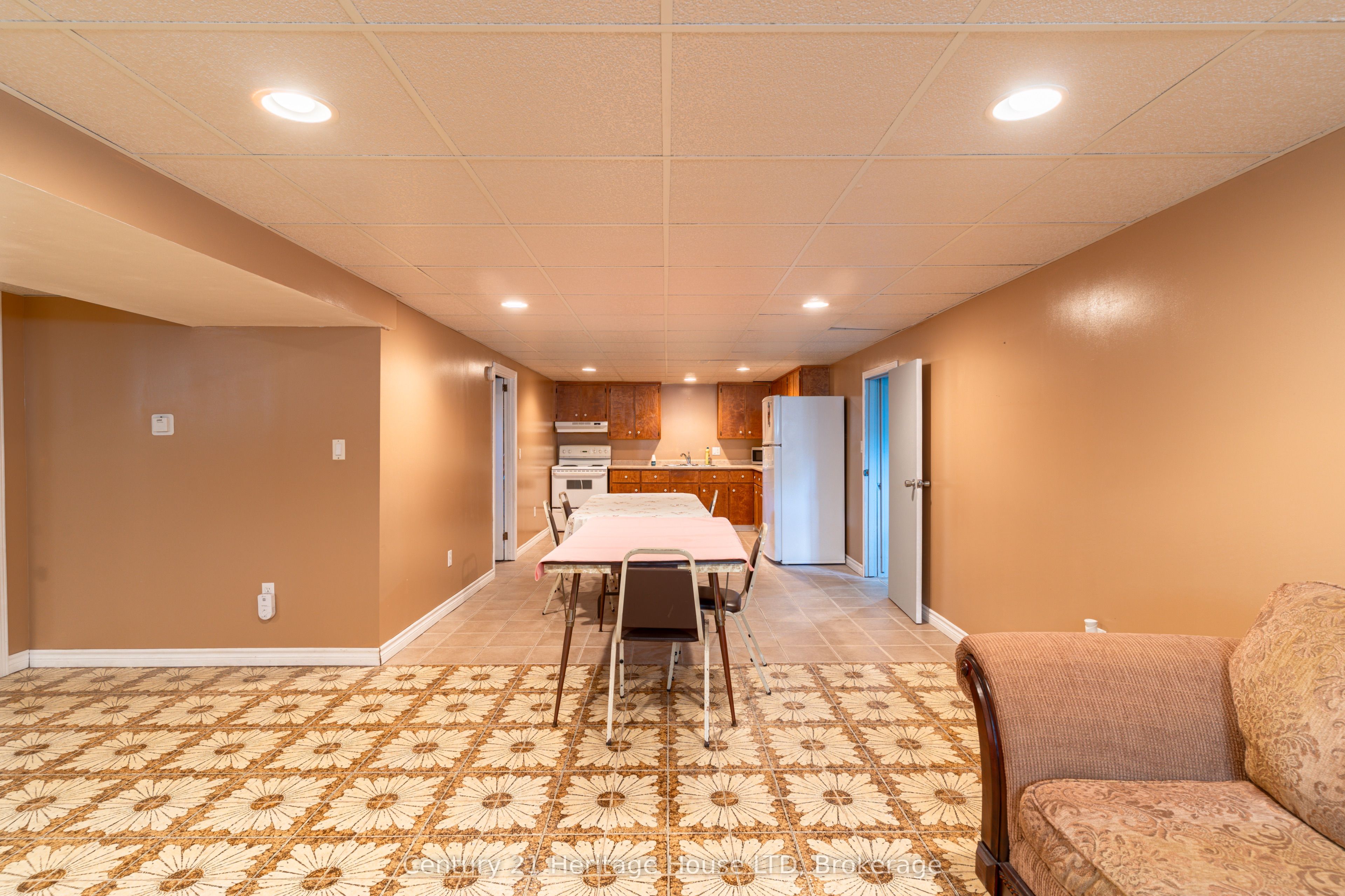 64 Croydon Drive Property Photo 25