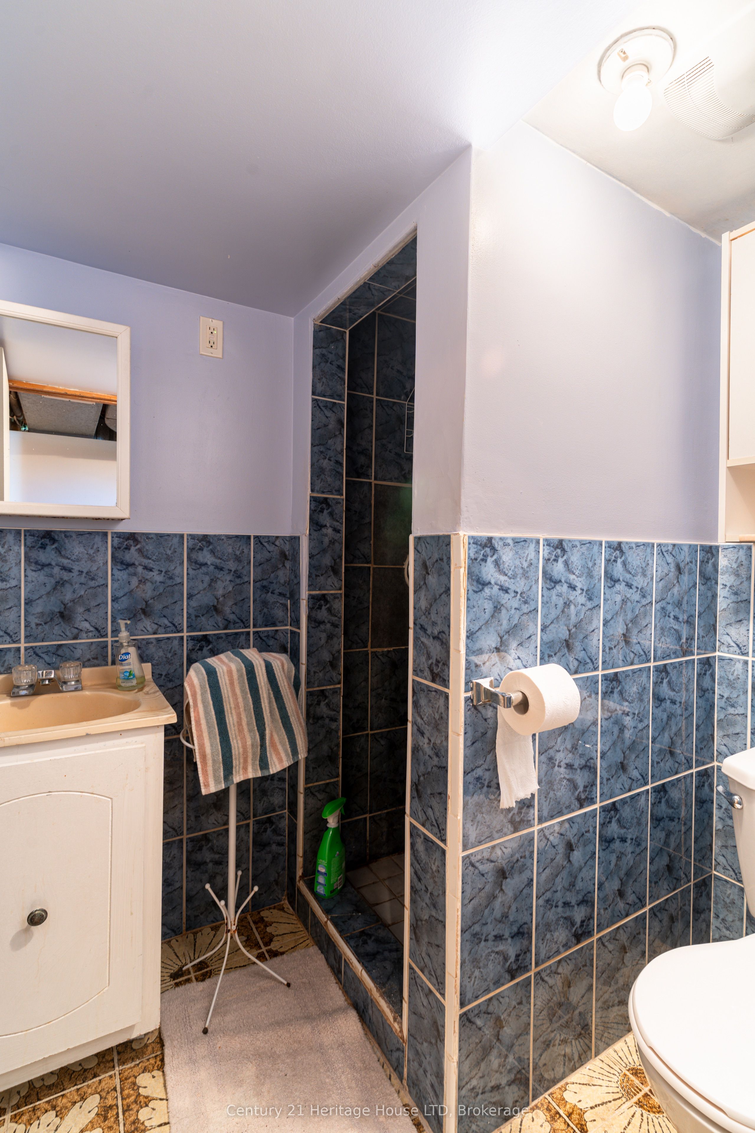 64 Croydon Drive Property Photo 27