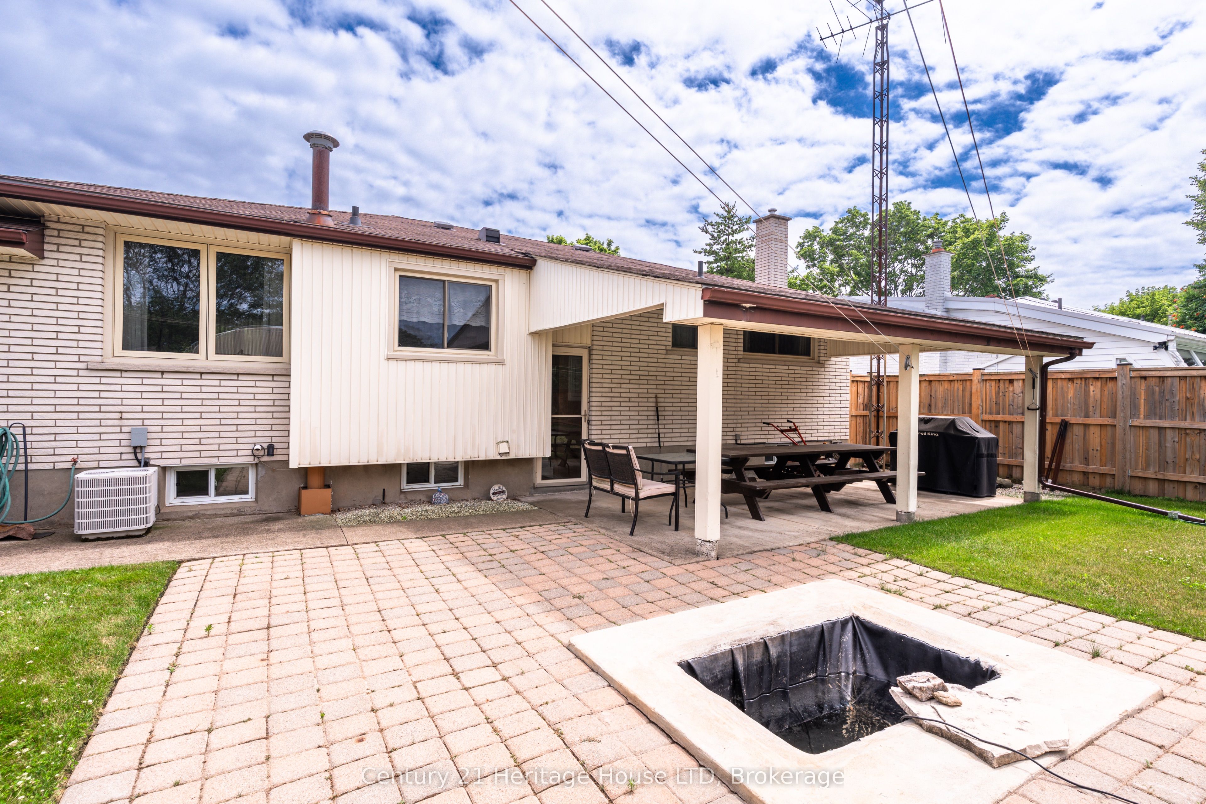 64 Croydon Drive Property Photo 29