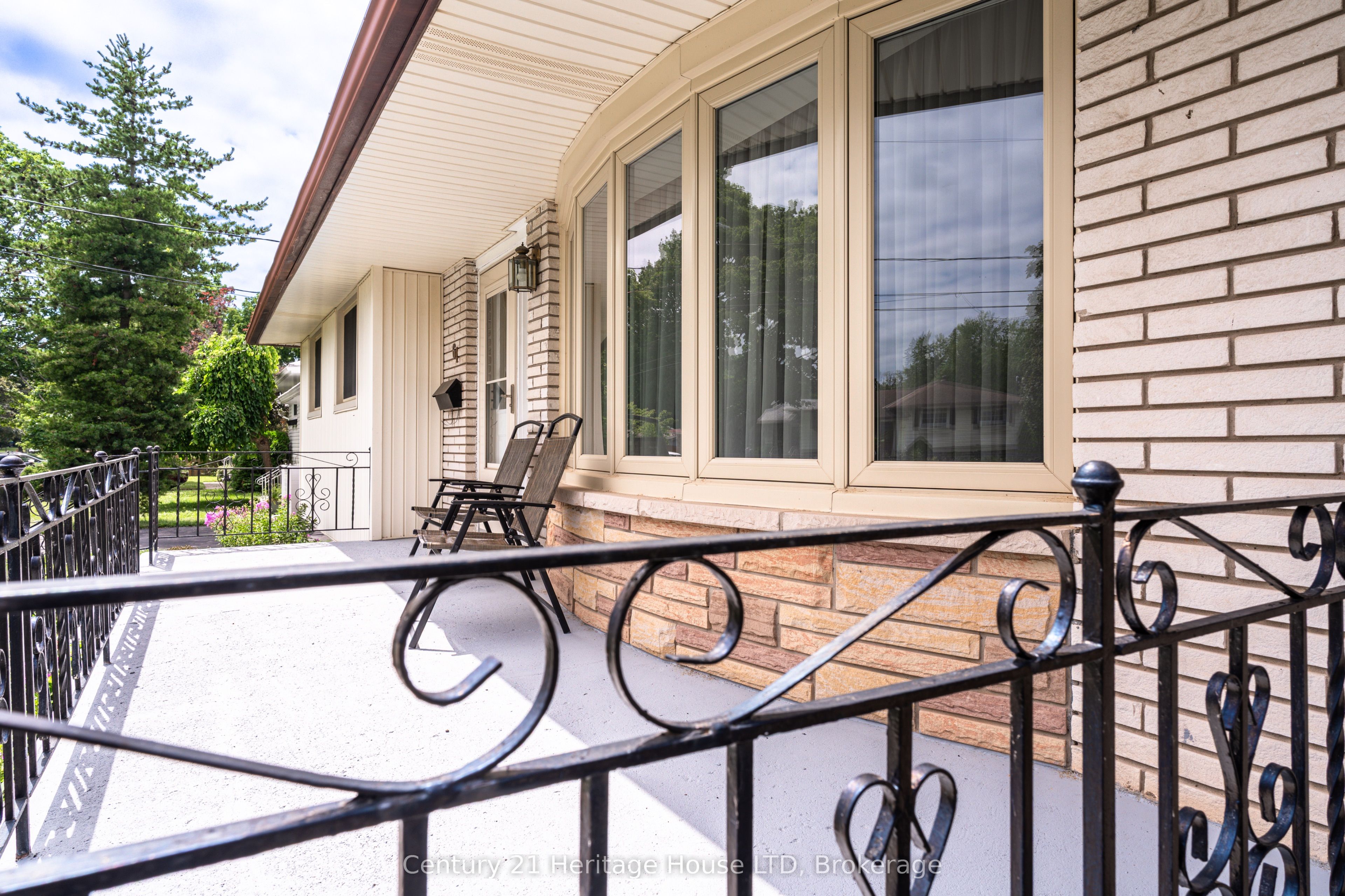 64 Croydon Drive Property Photo 40