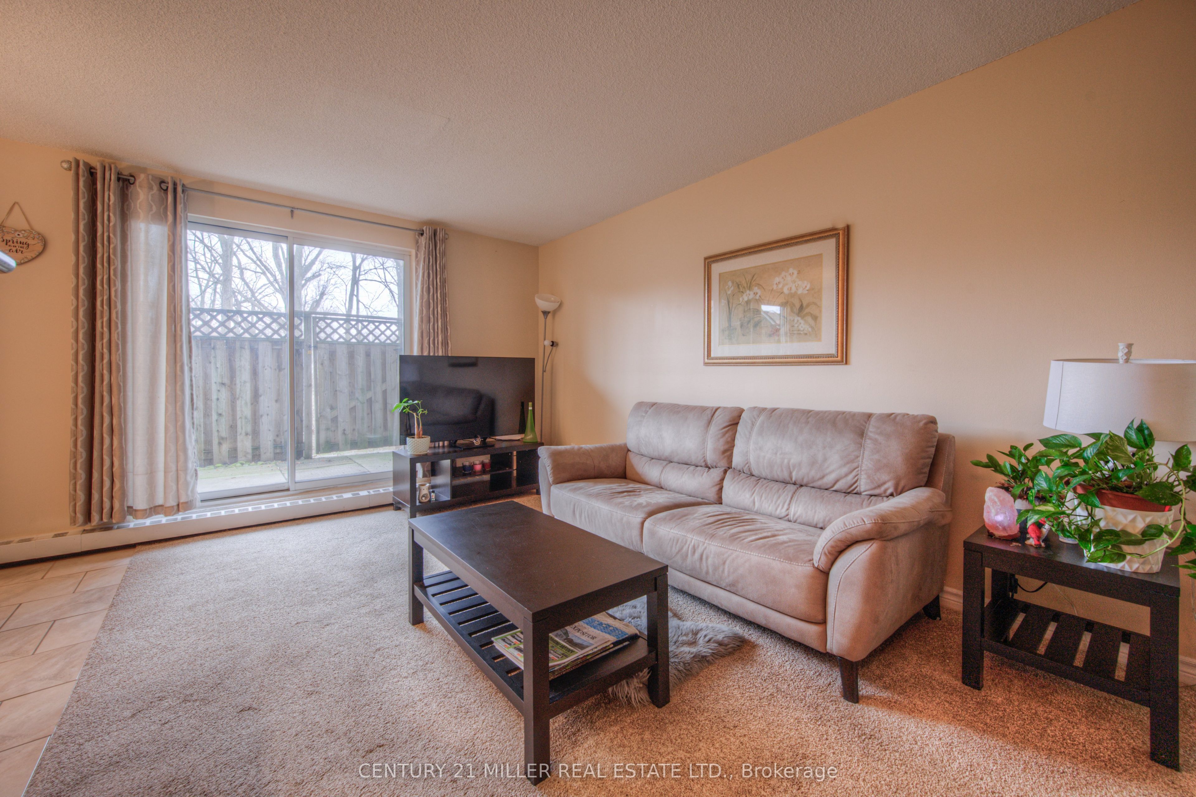 793 Colborne Street E 110 Property Photo 5