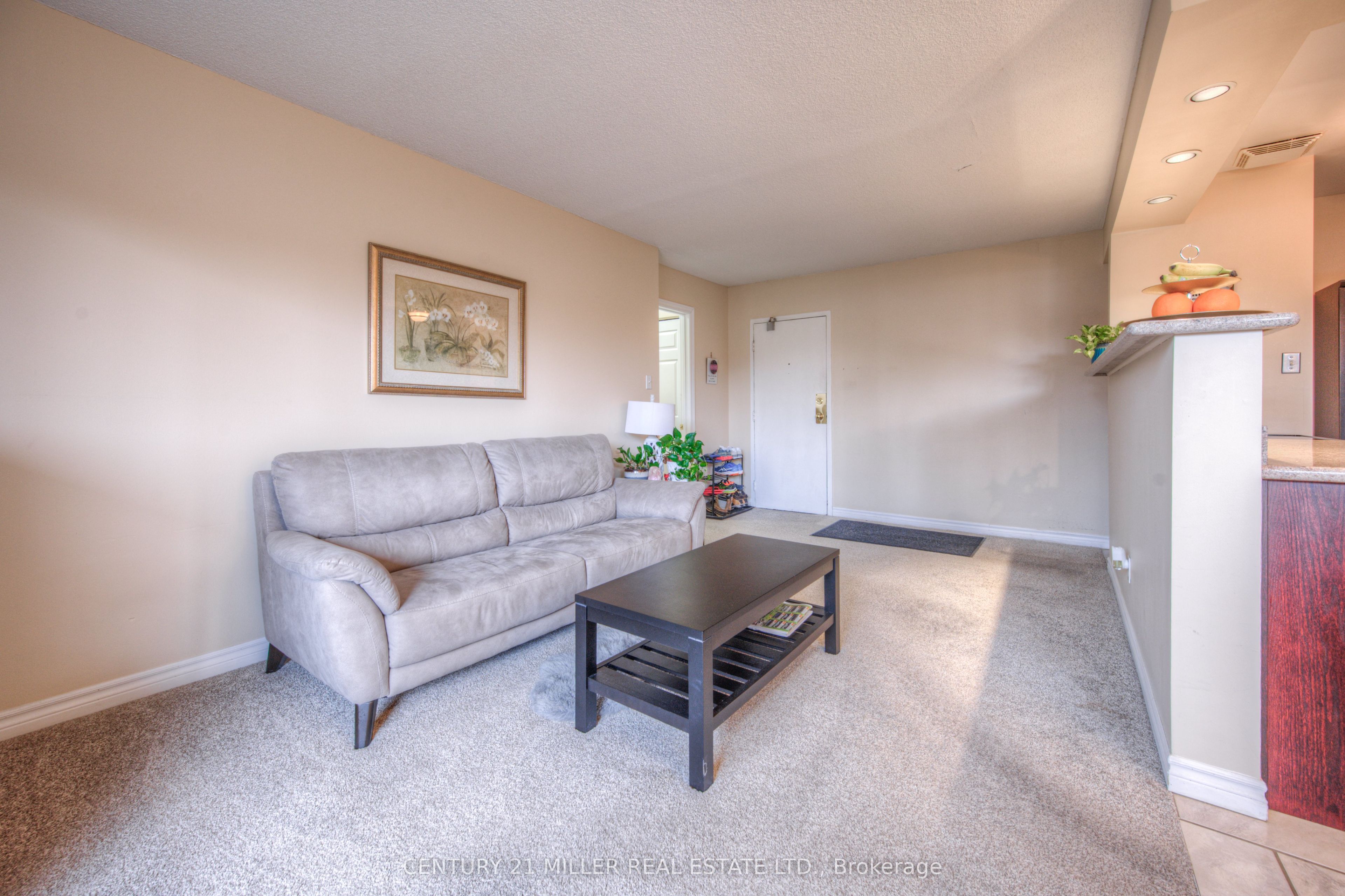 793 Colborne Street E 110 Property Photo 6
