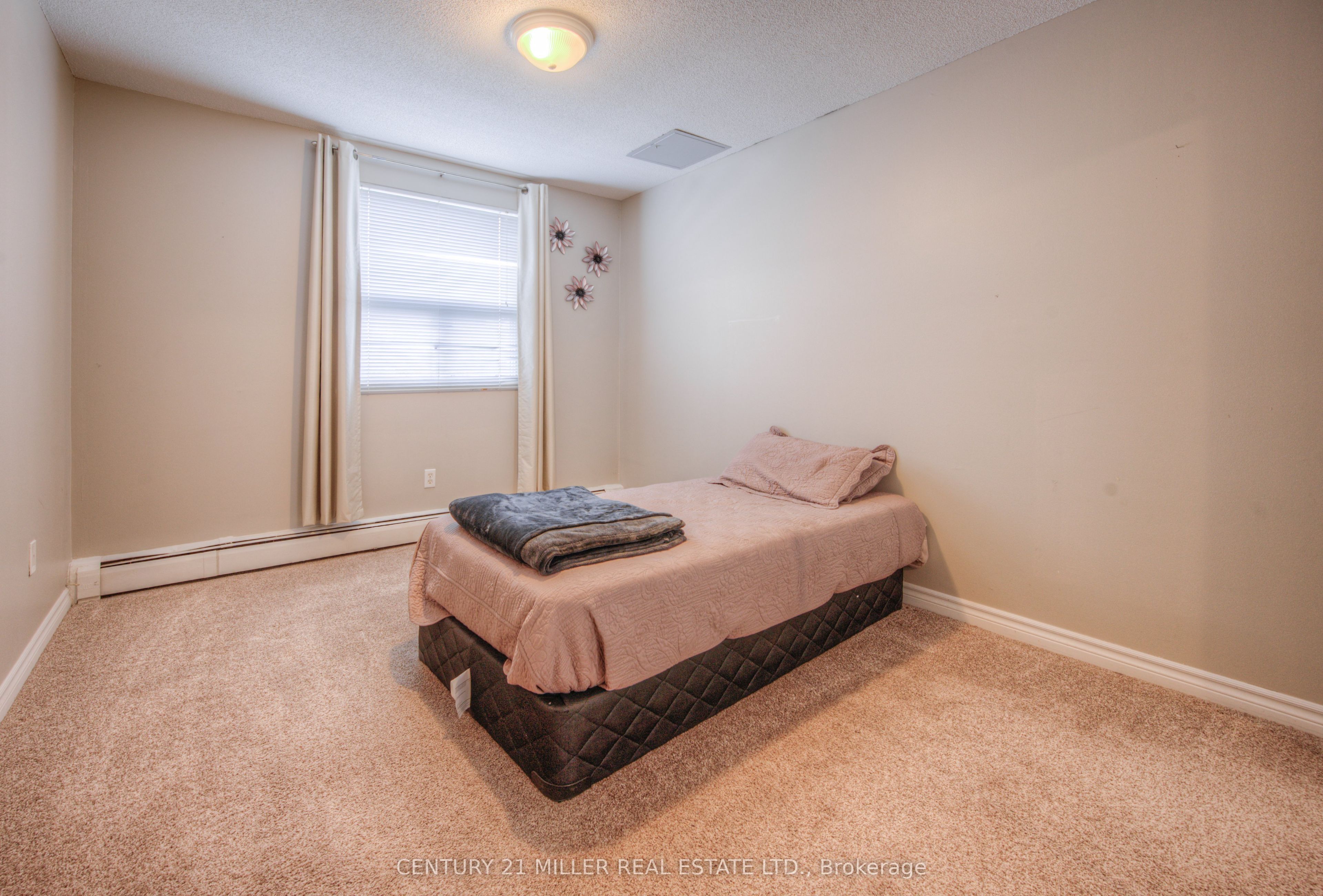 793 Colborne Street E 110 Property Photo 17