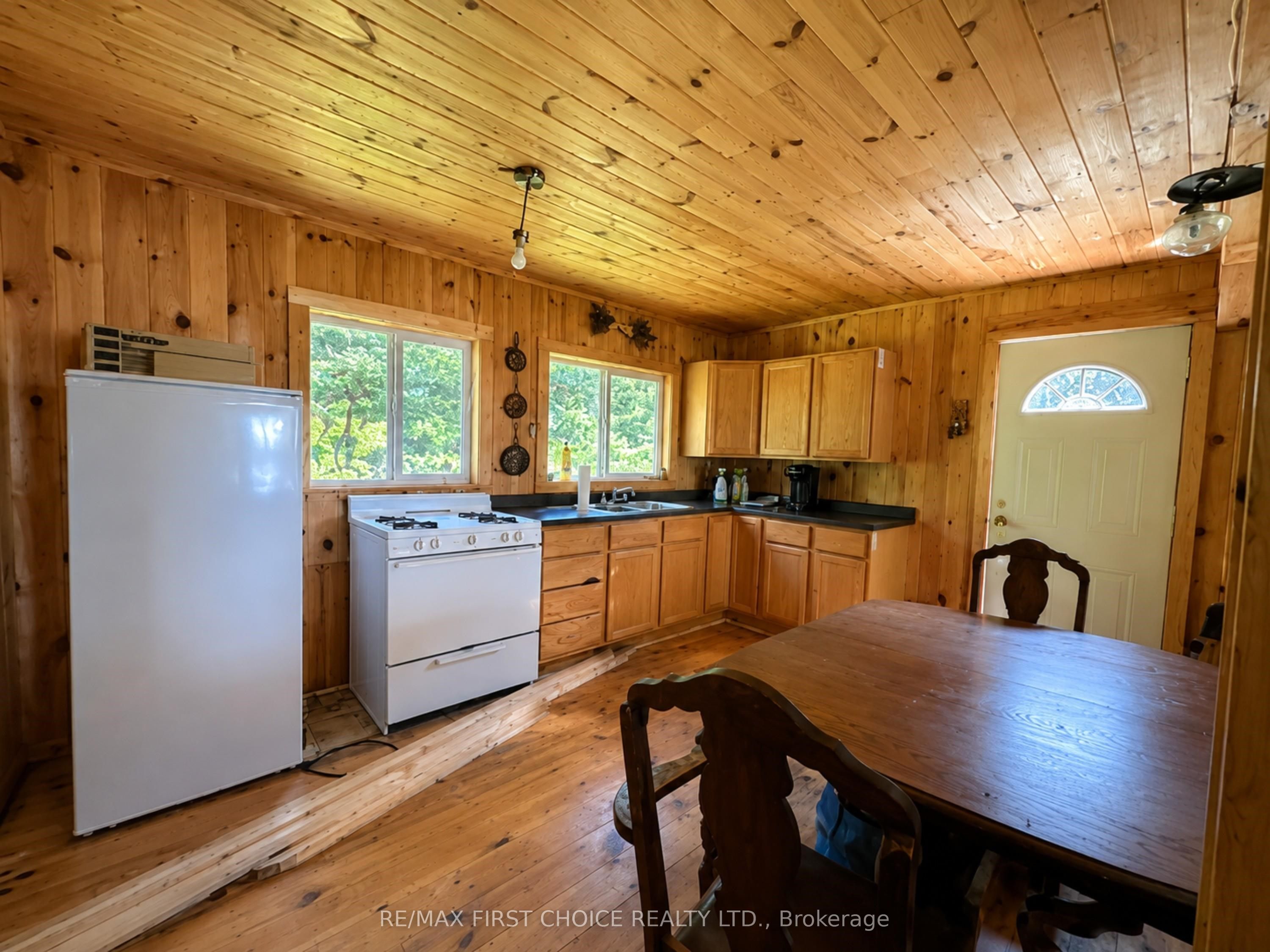 D742 Dam Road Property Photo 17