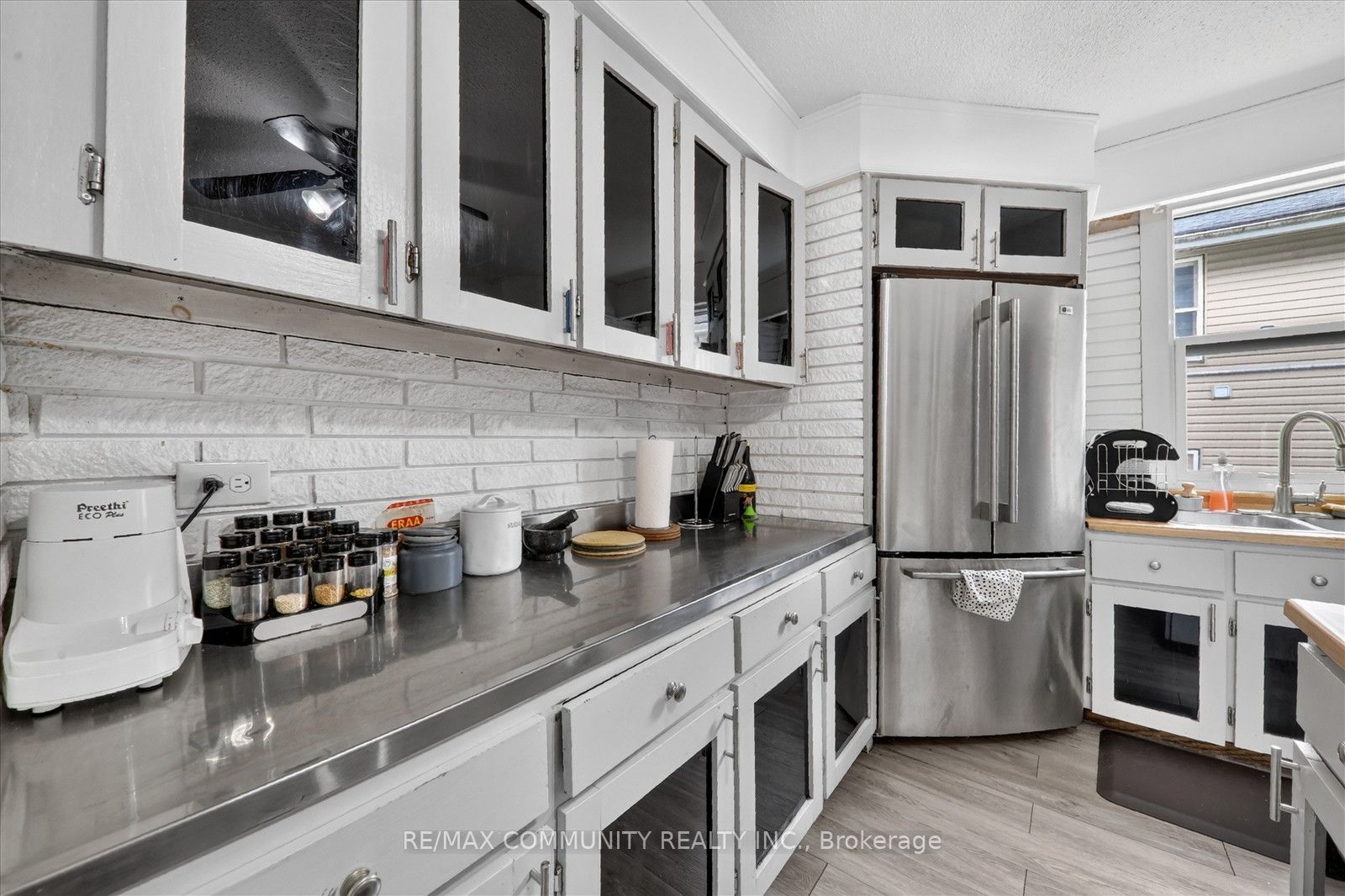 114 Pilkington Street E Property Photo 19