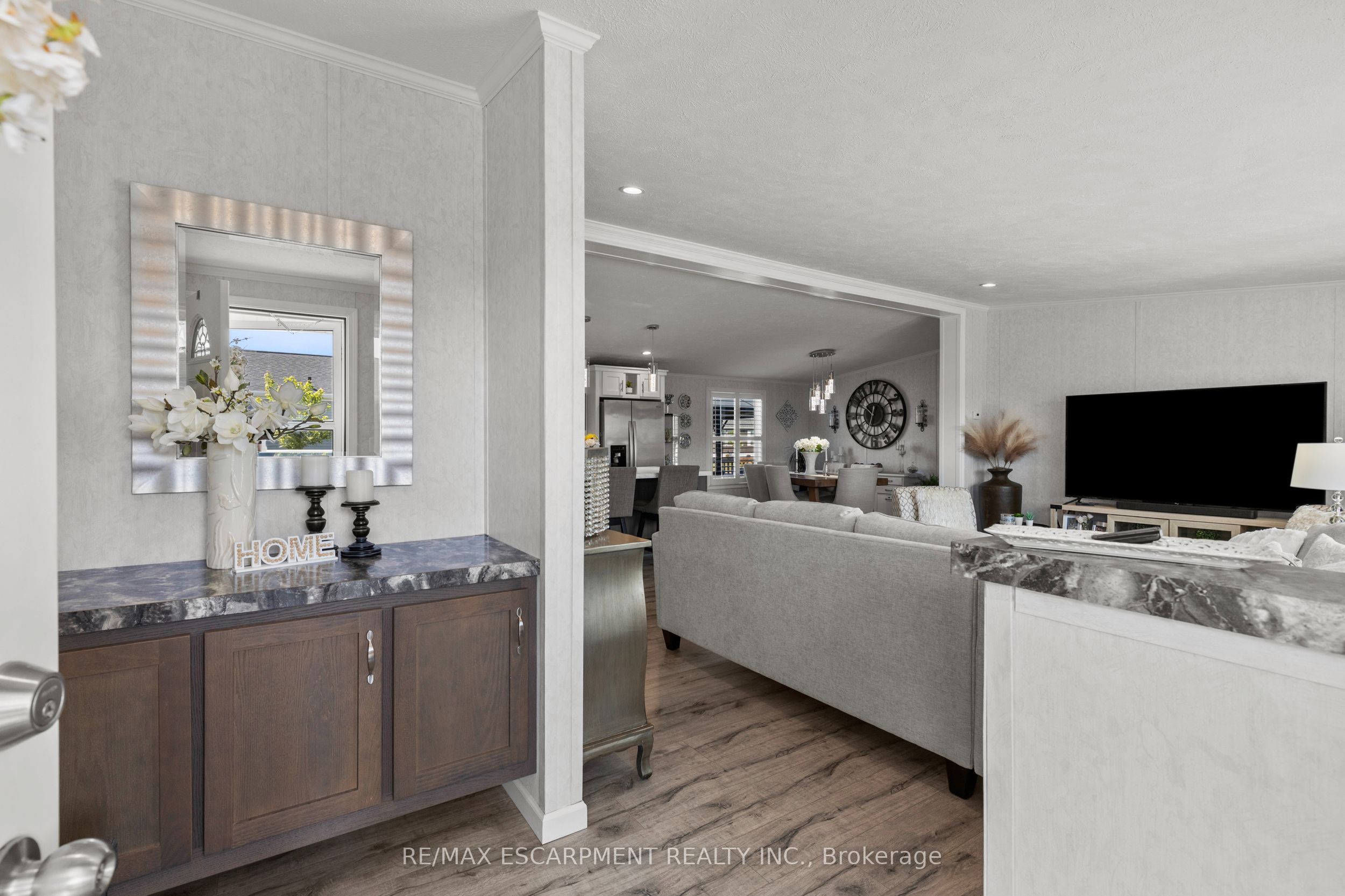 13 Hickory Hollow Property Photo 7