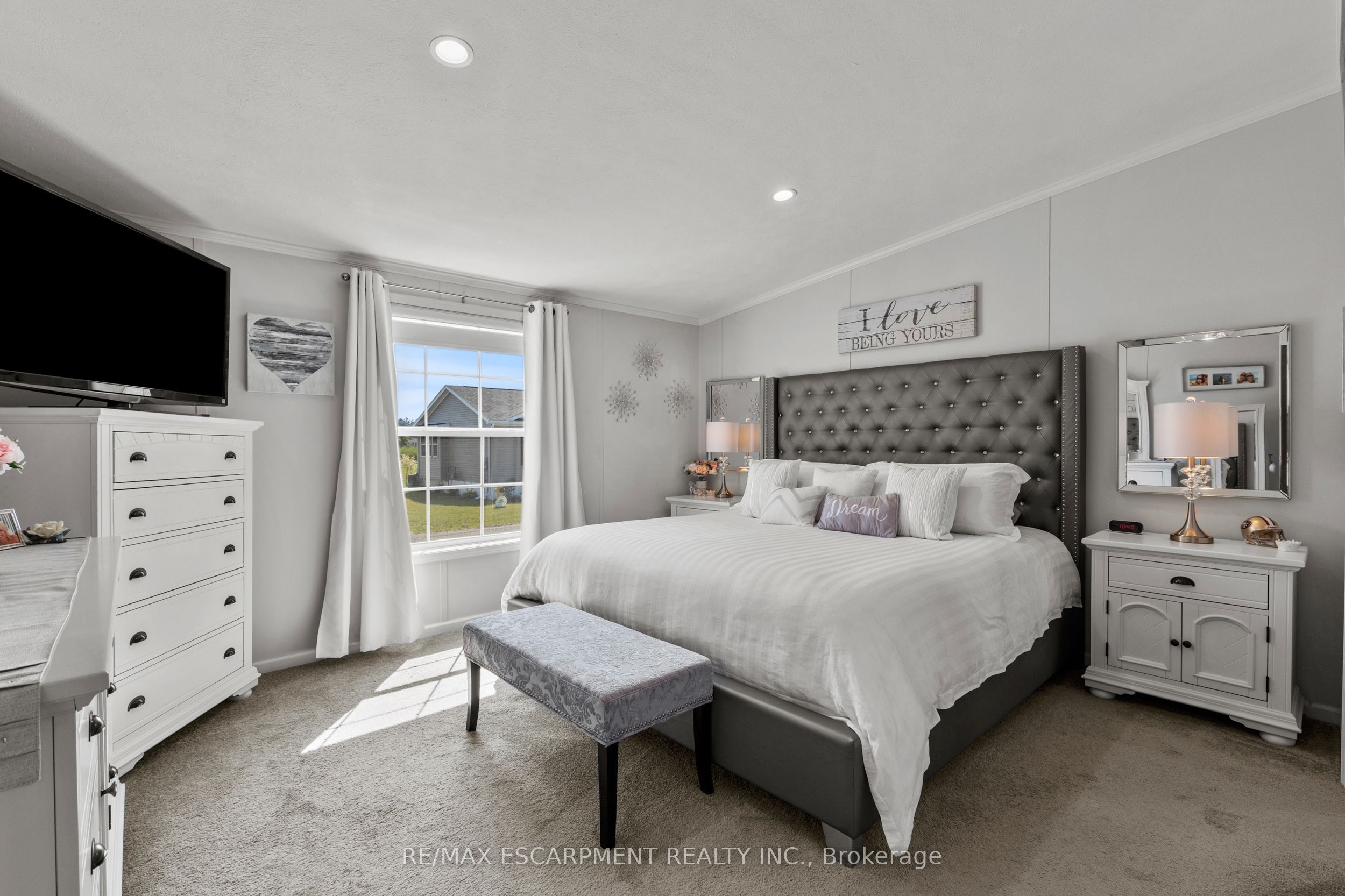 13 Hickory Hollow Property Photo 18
