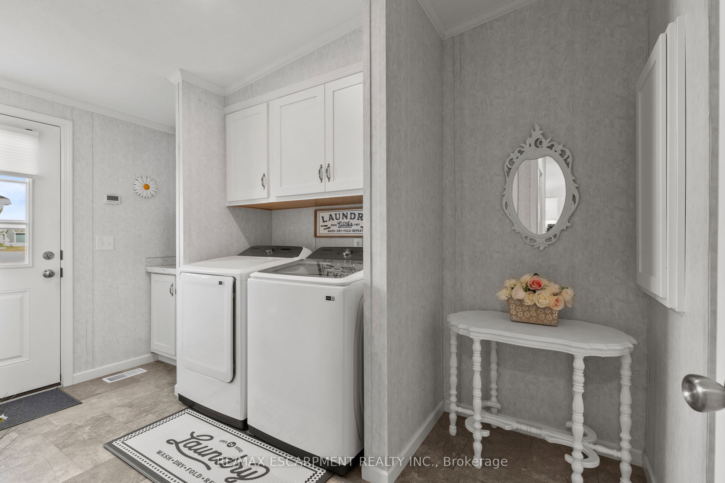13 Hickory Hollow Property Photo 25