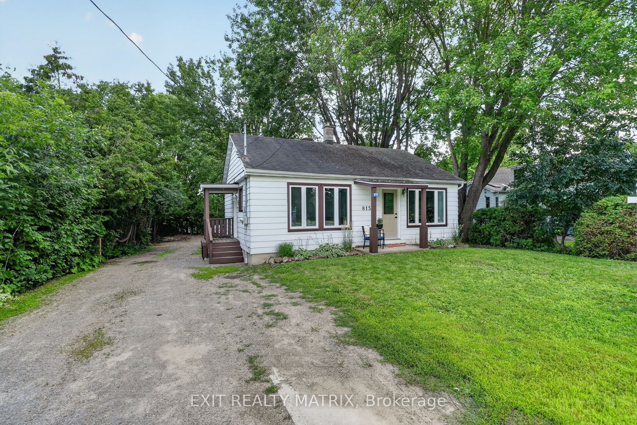8150 Victoria Street Property Photo 1