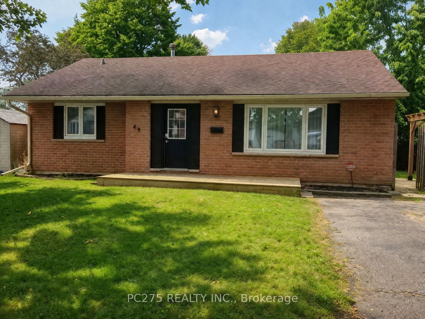 49 Caprice Crescent Property Photo 1