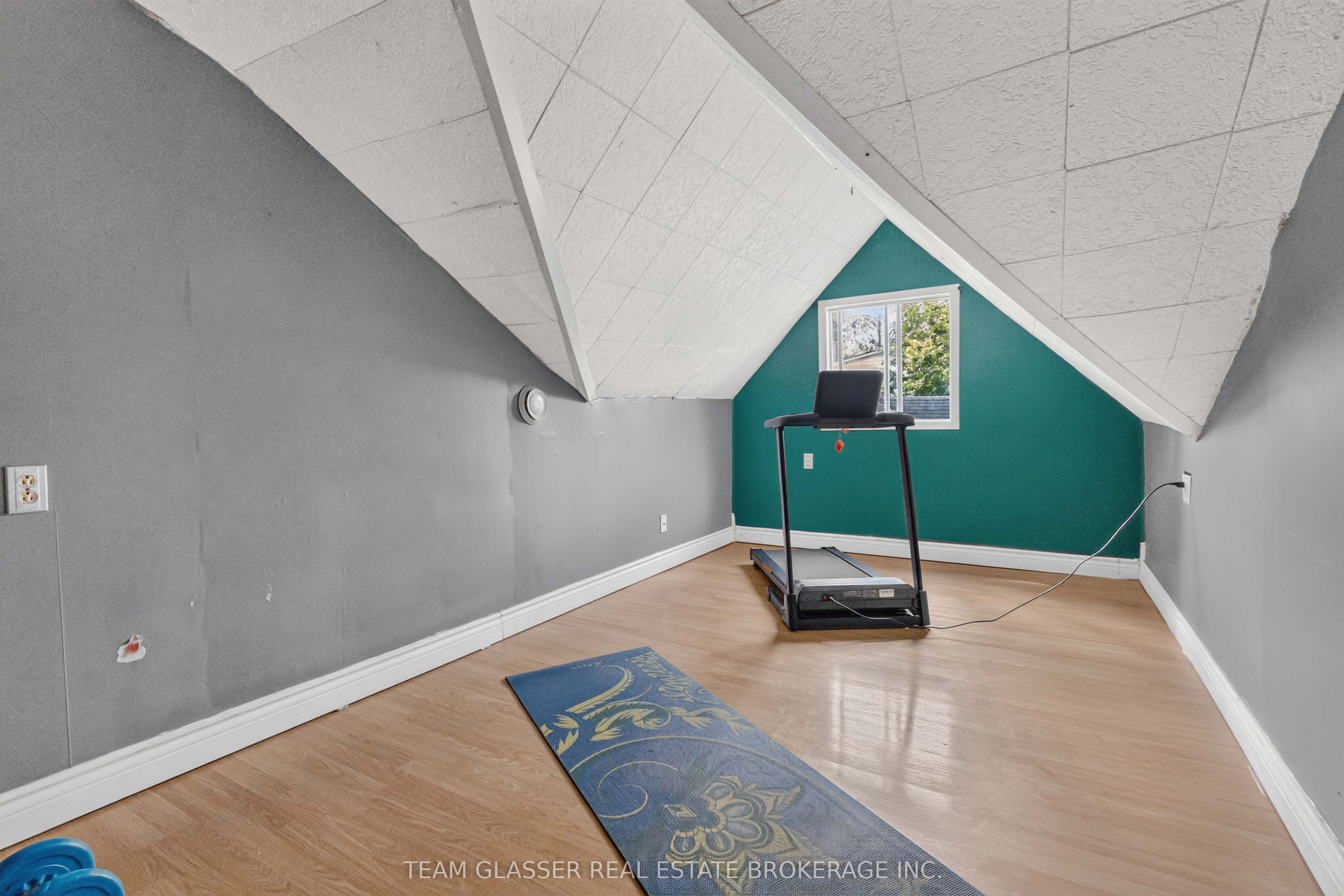 118 Inkerman Street Property Photo 35