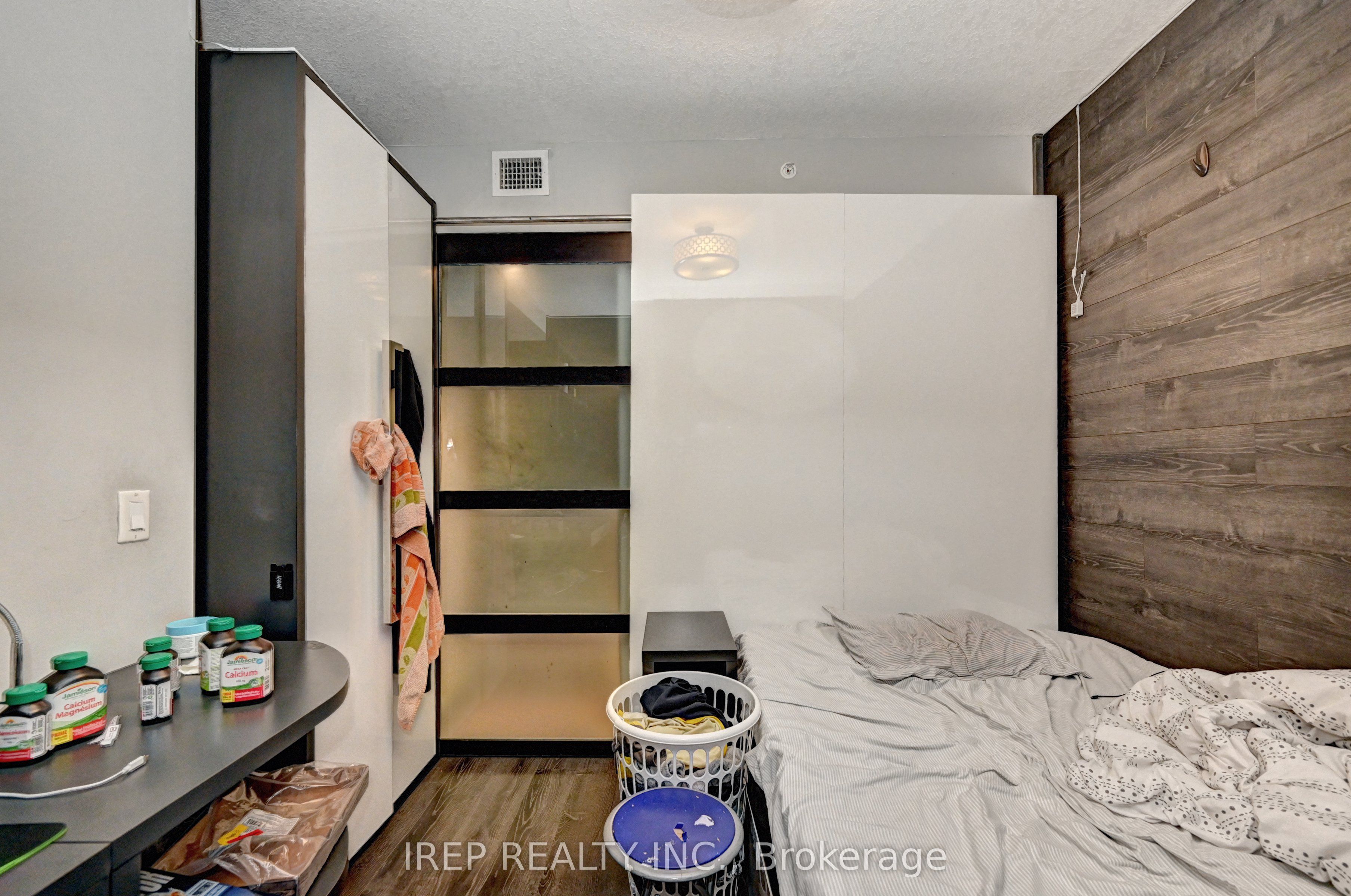 330 Phillip Street Property Photo 27