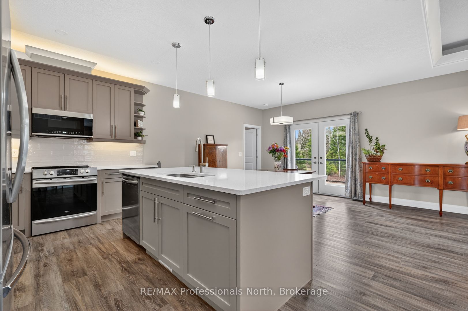 8 Bancroft Ridge Drive Property Photo 17