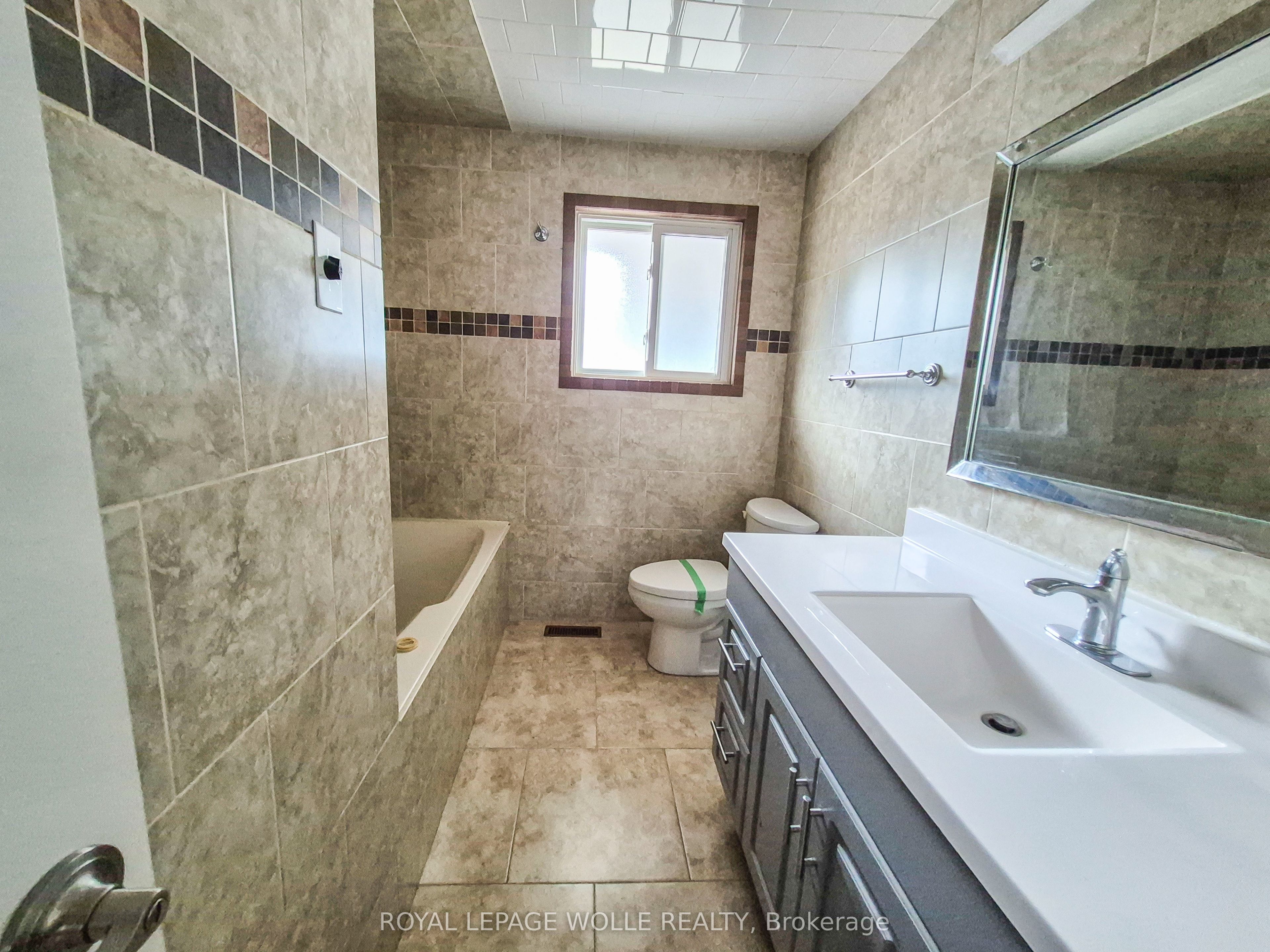 154 Appalachian Crescent Property Photo 14