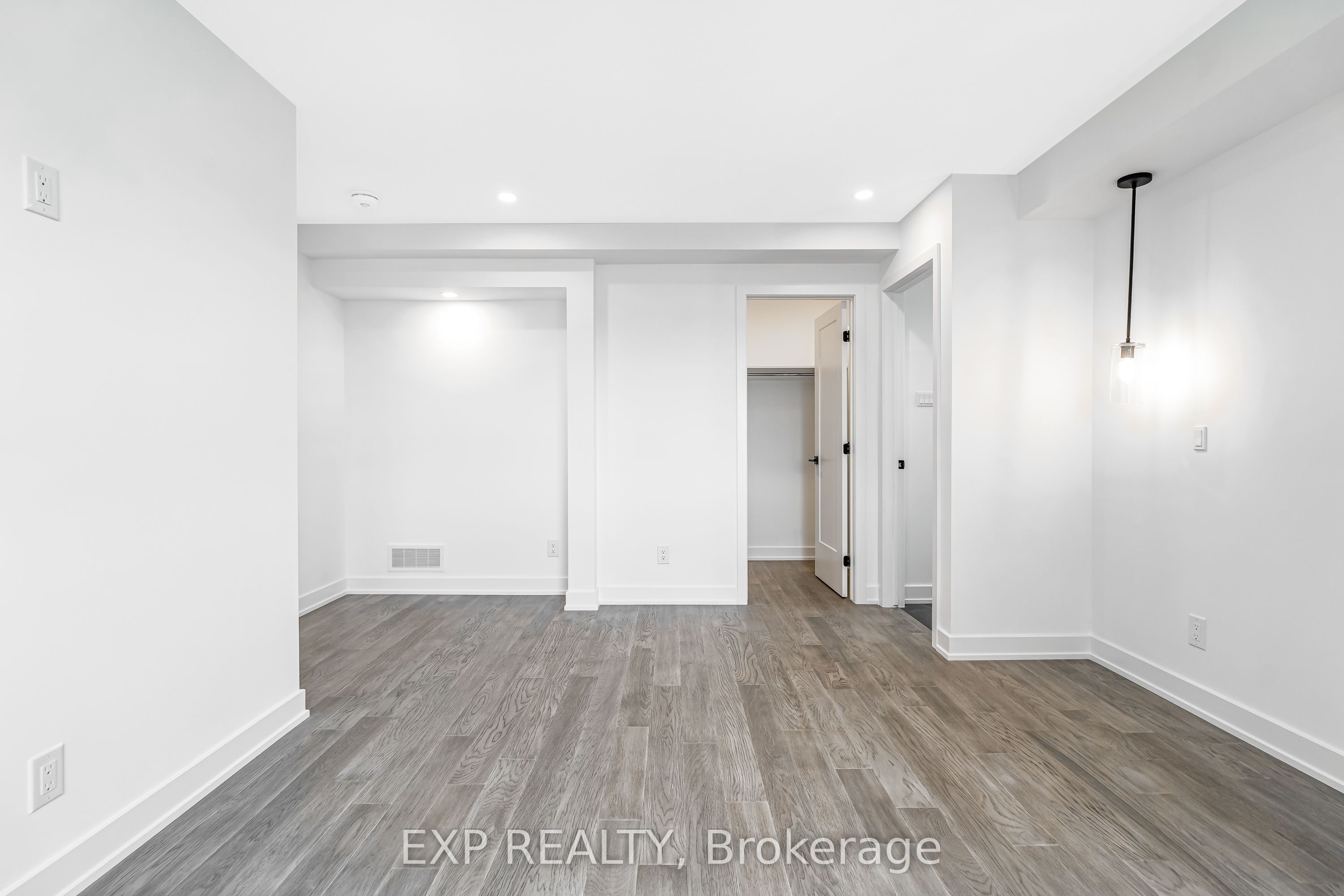 489 Duvernay Drive Property Photo 23