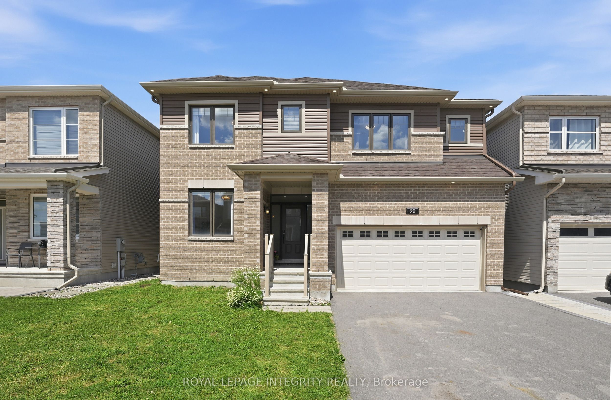 90 Coco Place Property Photo 1