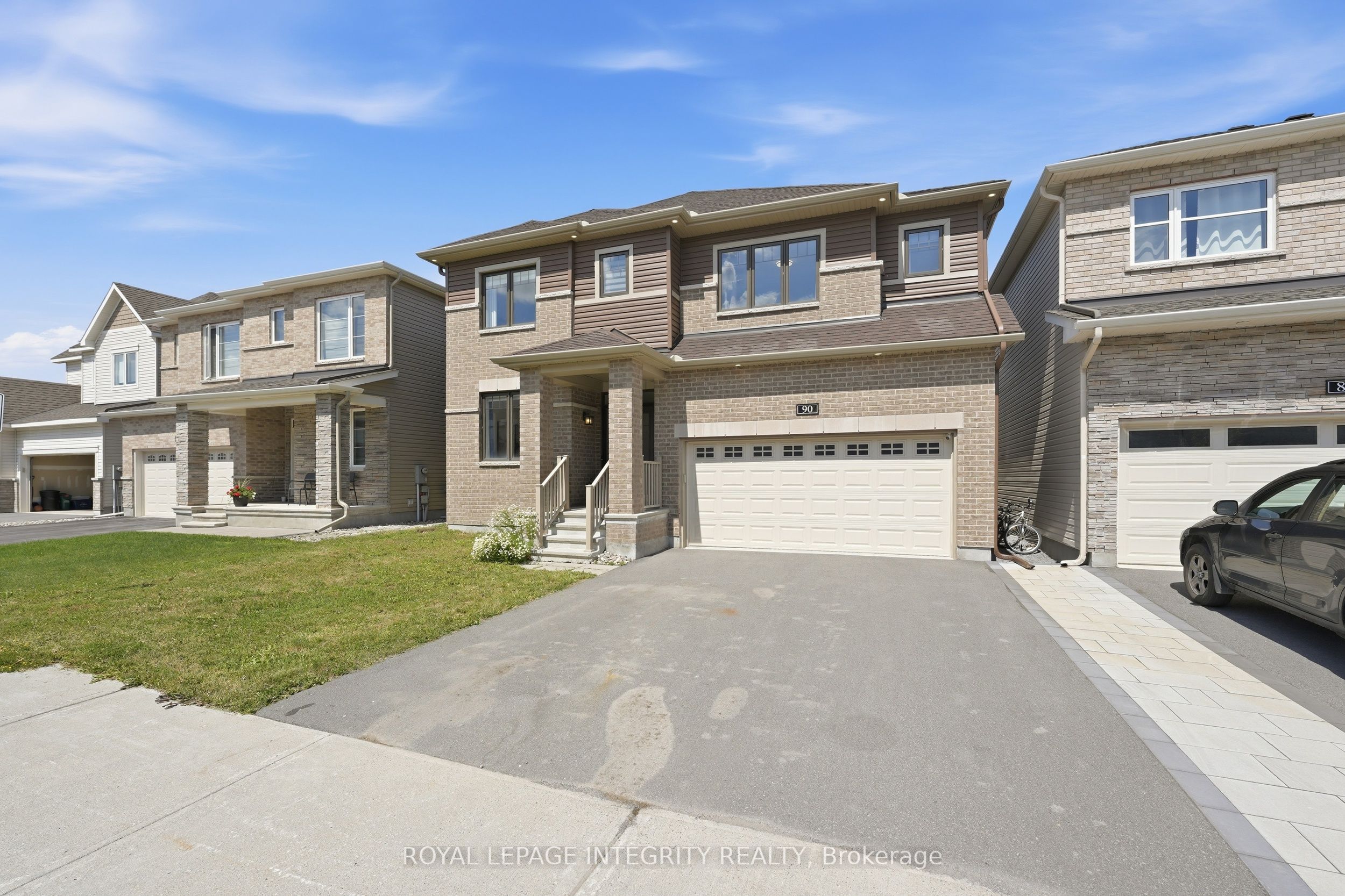 90 Coco Place Property Photo 2
