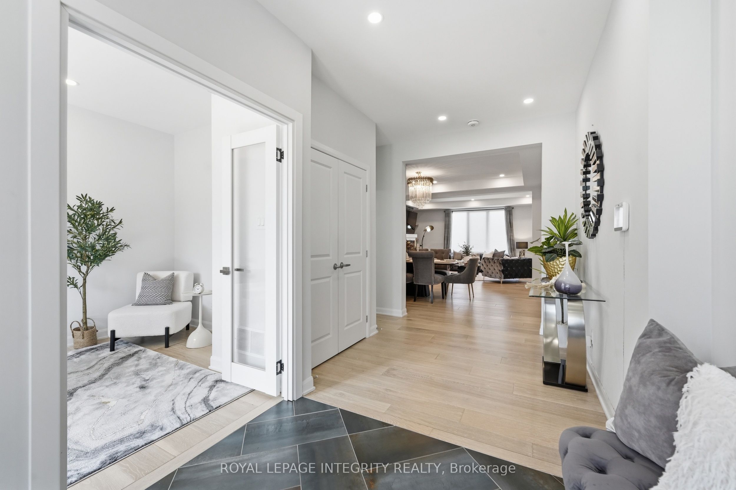 90 Coco Place Property Photo 5