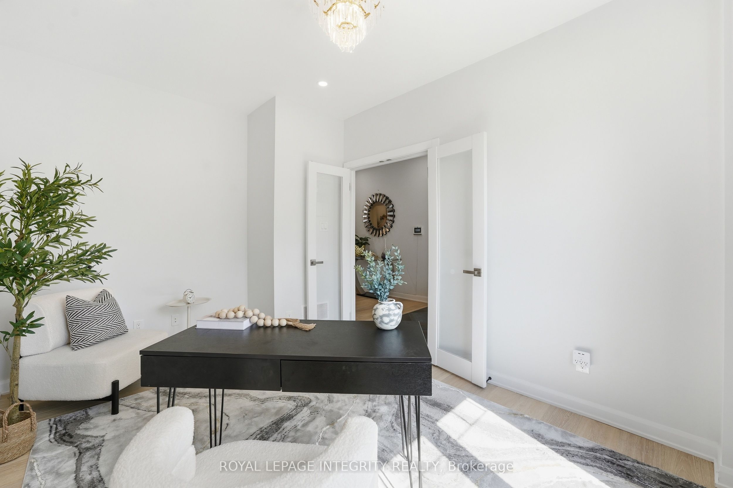 90 Coco Place Property Photo 7