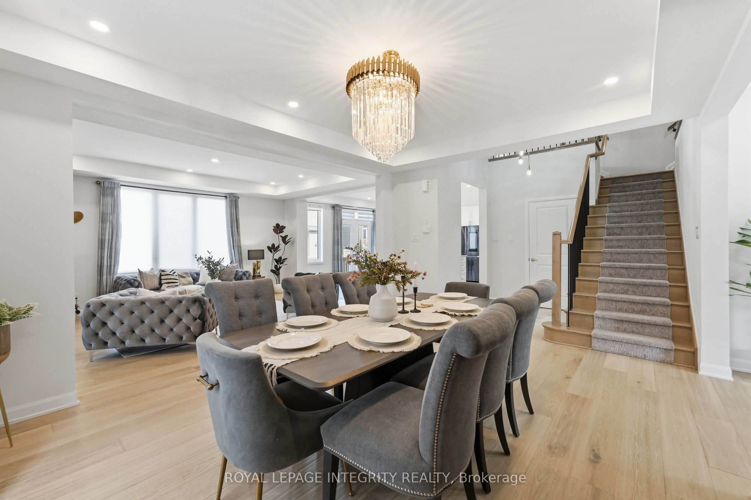 90 Coco Place Property Photo 11