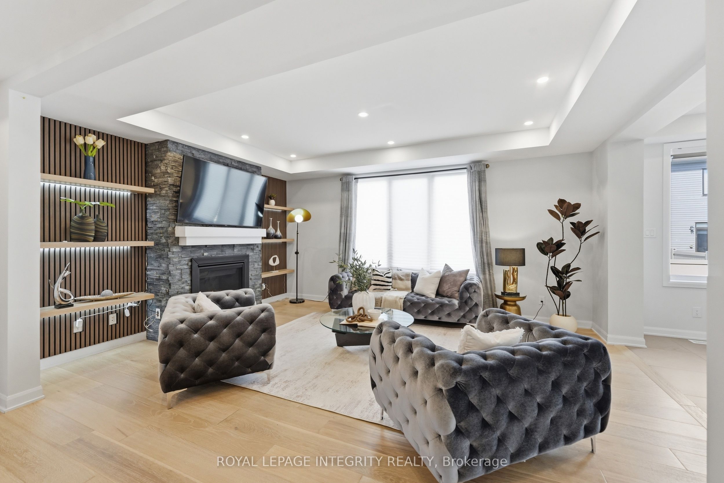90 Coco Place Property Photo 13