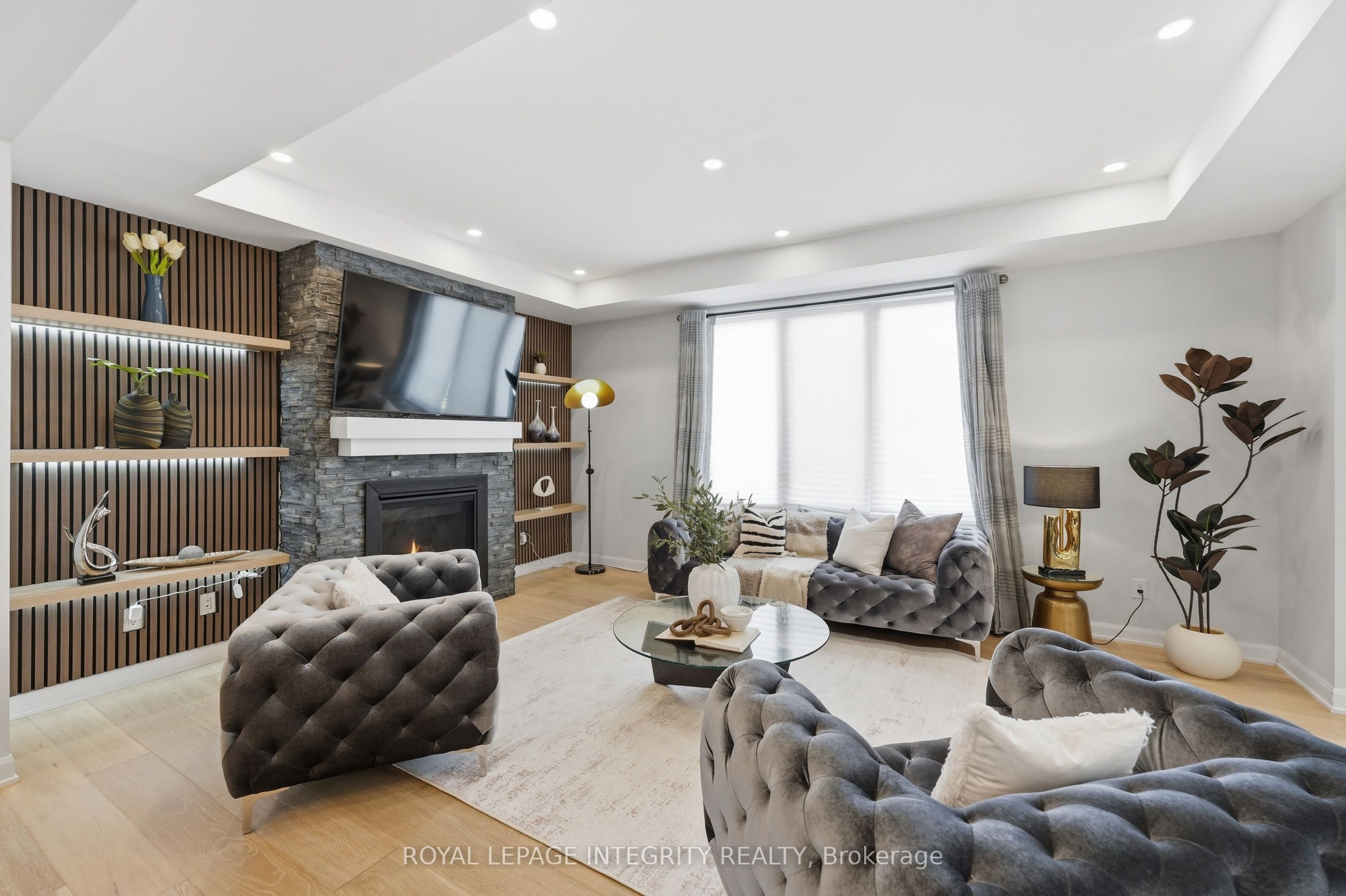 90 Coco Place Property Photo 14