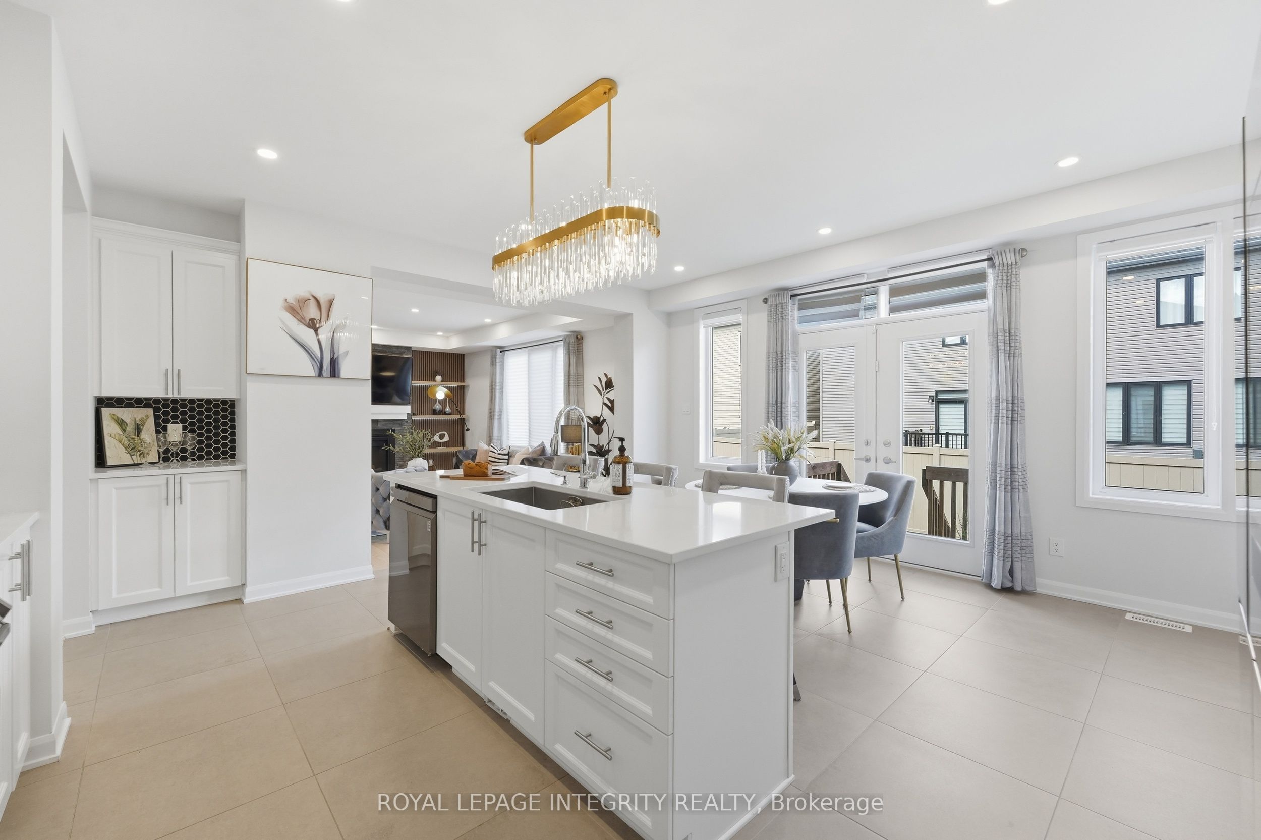 90 Coco Place Property Photo 23