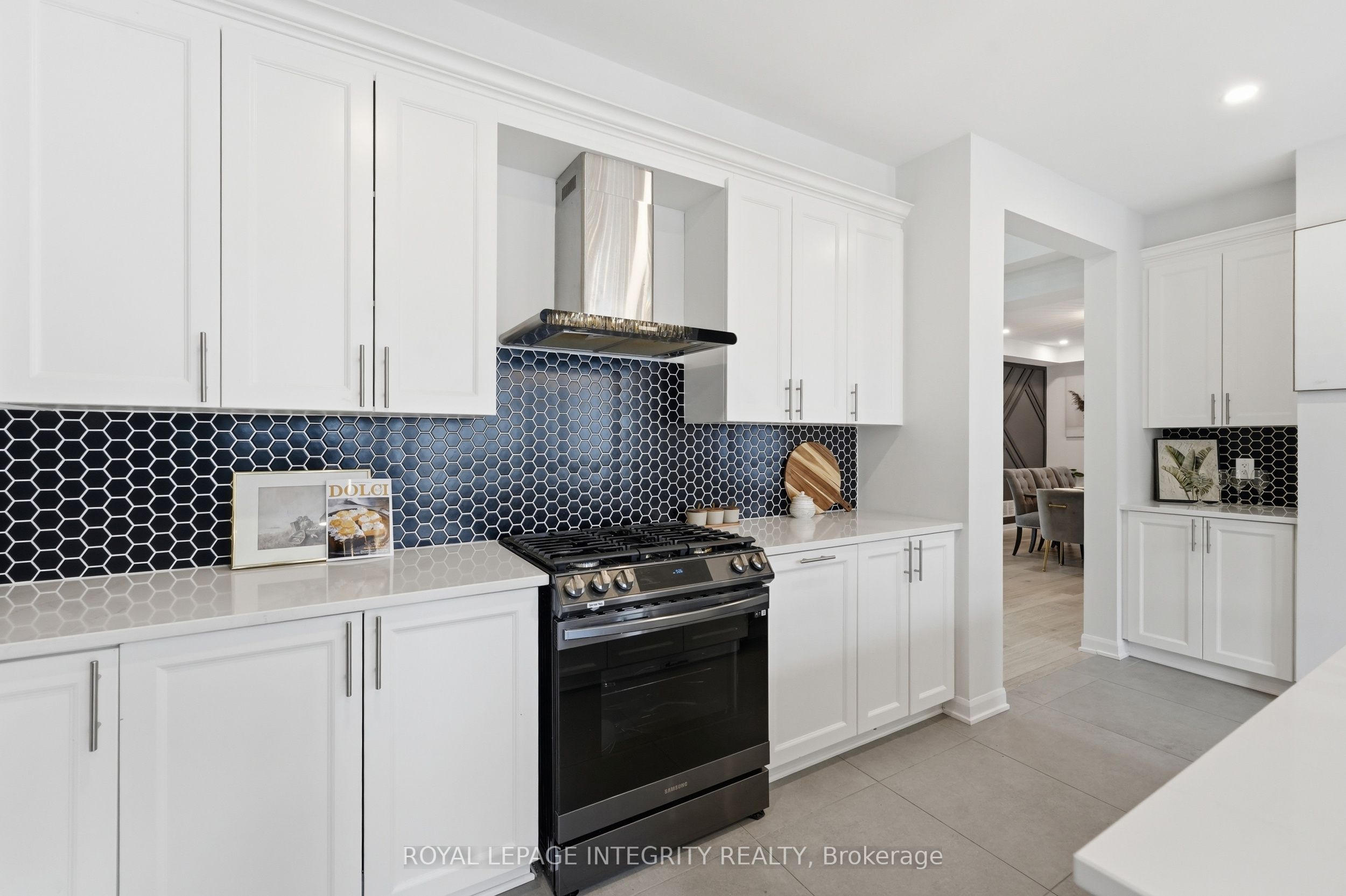 90 Coco Place Property Photo 24