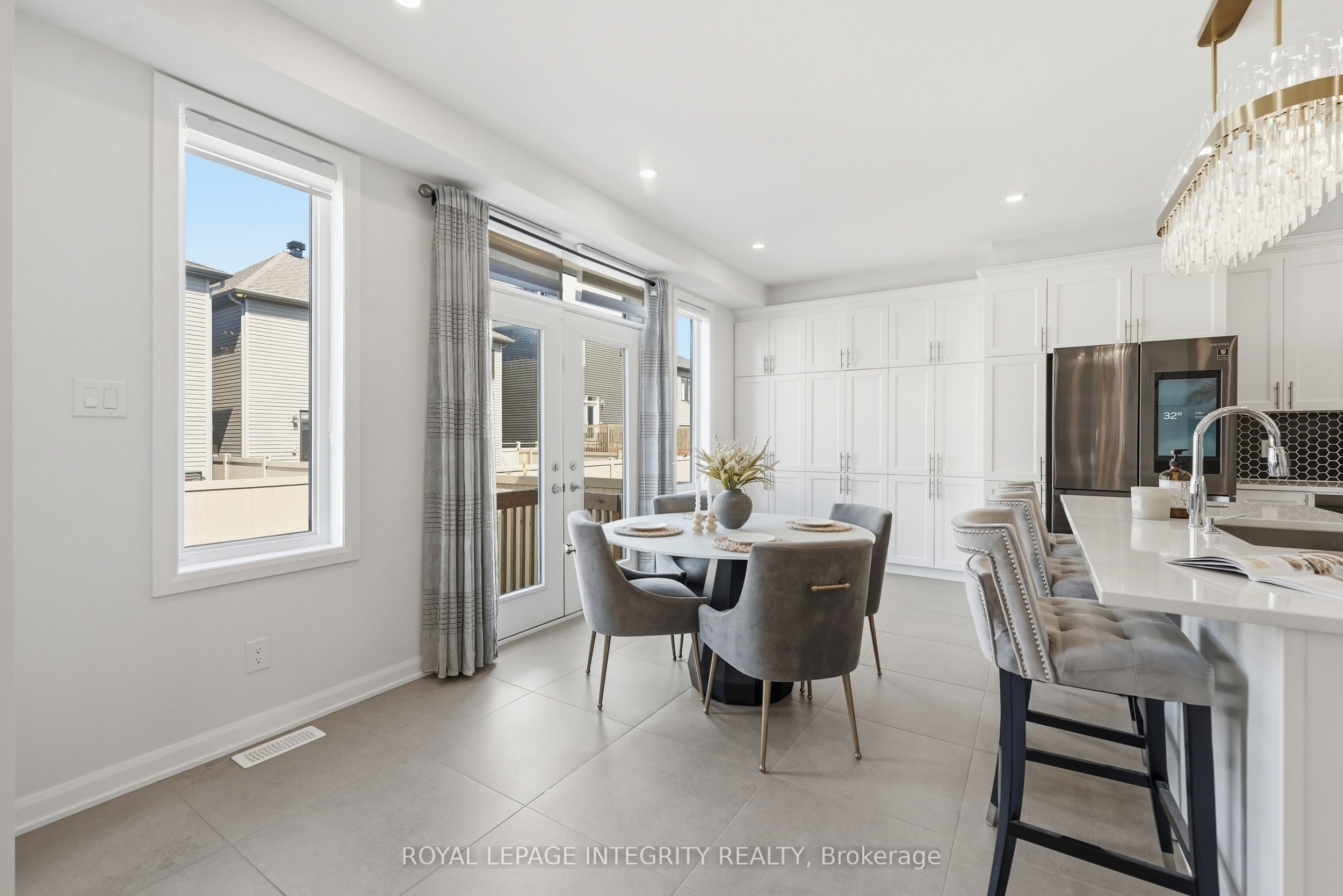 90 Coco Place Property Photo 27