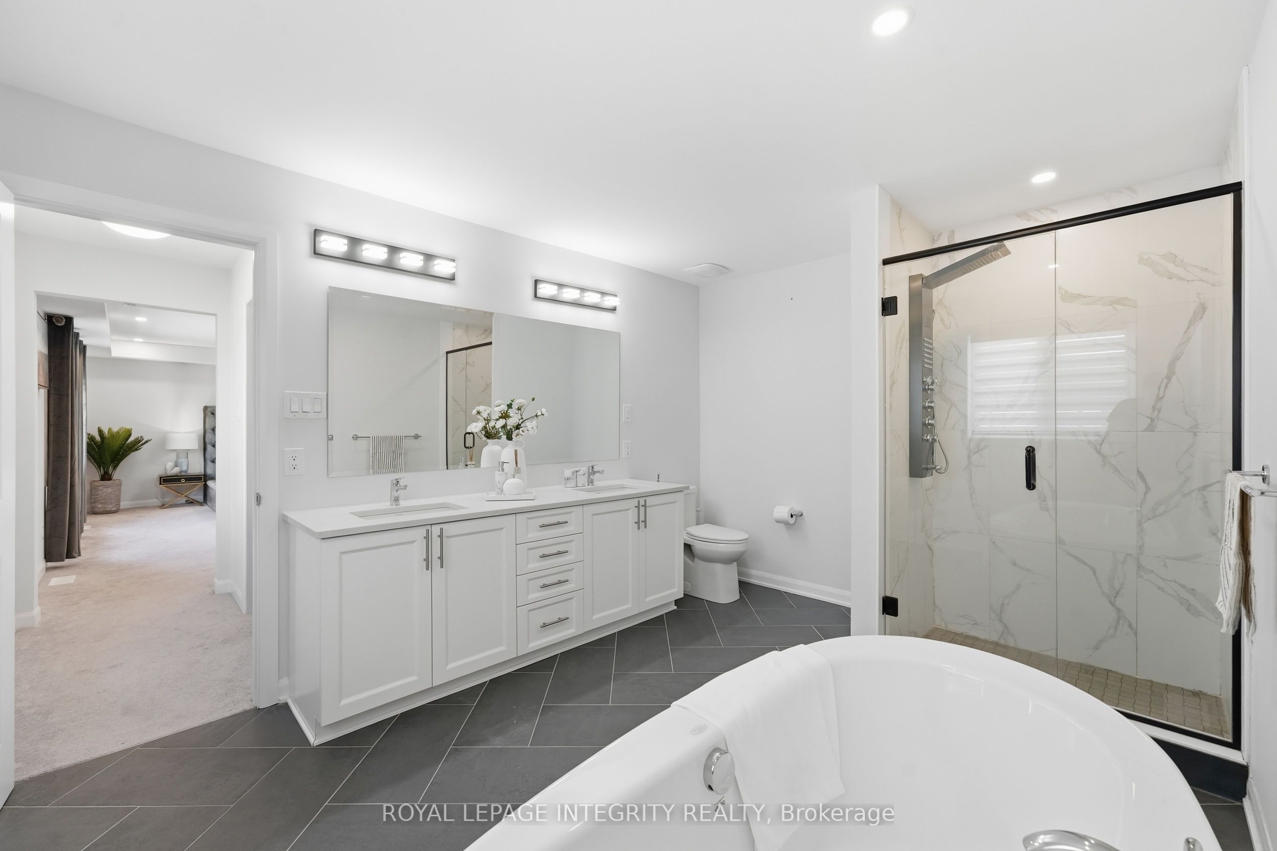 90 Coco Place Property Photo 36