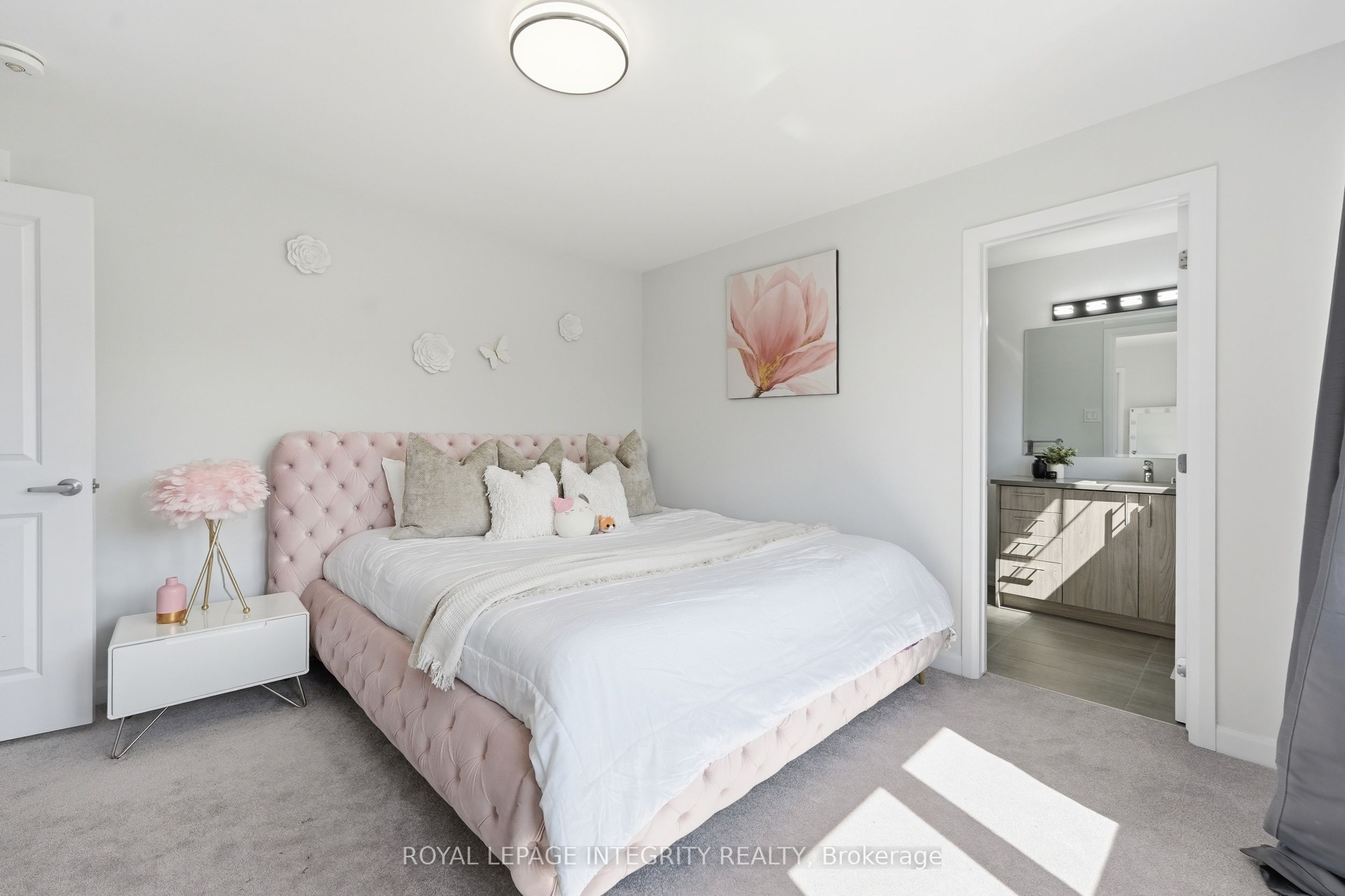 90 Coco Place Property Photo 41