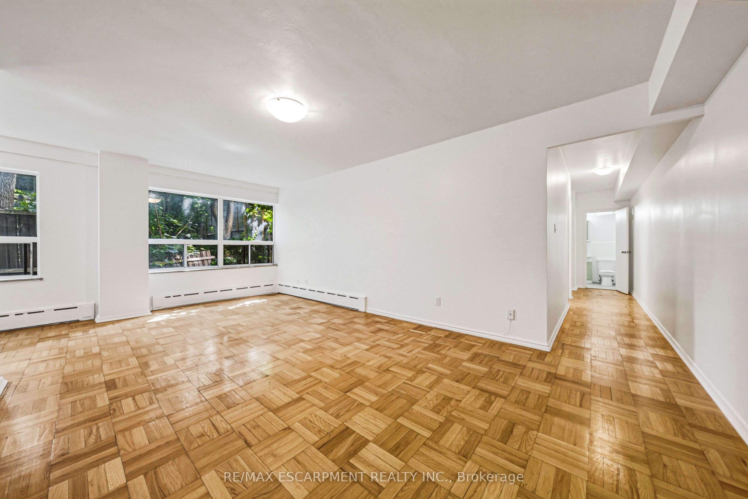 325a James Street S 107 Property Photo 2