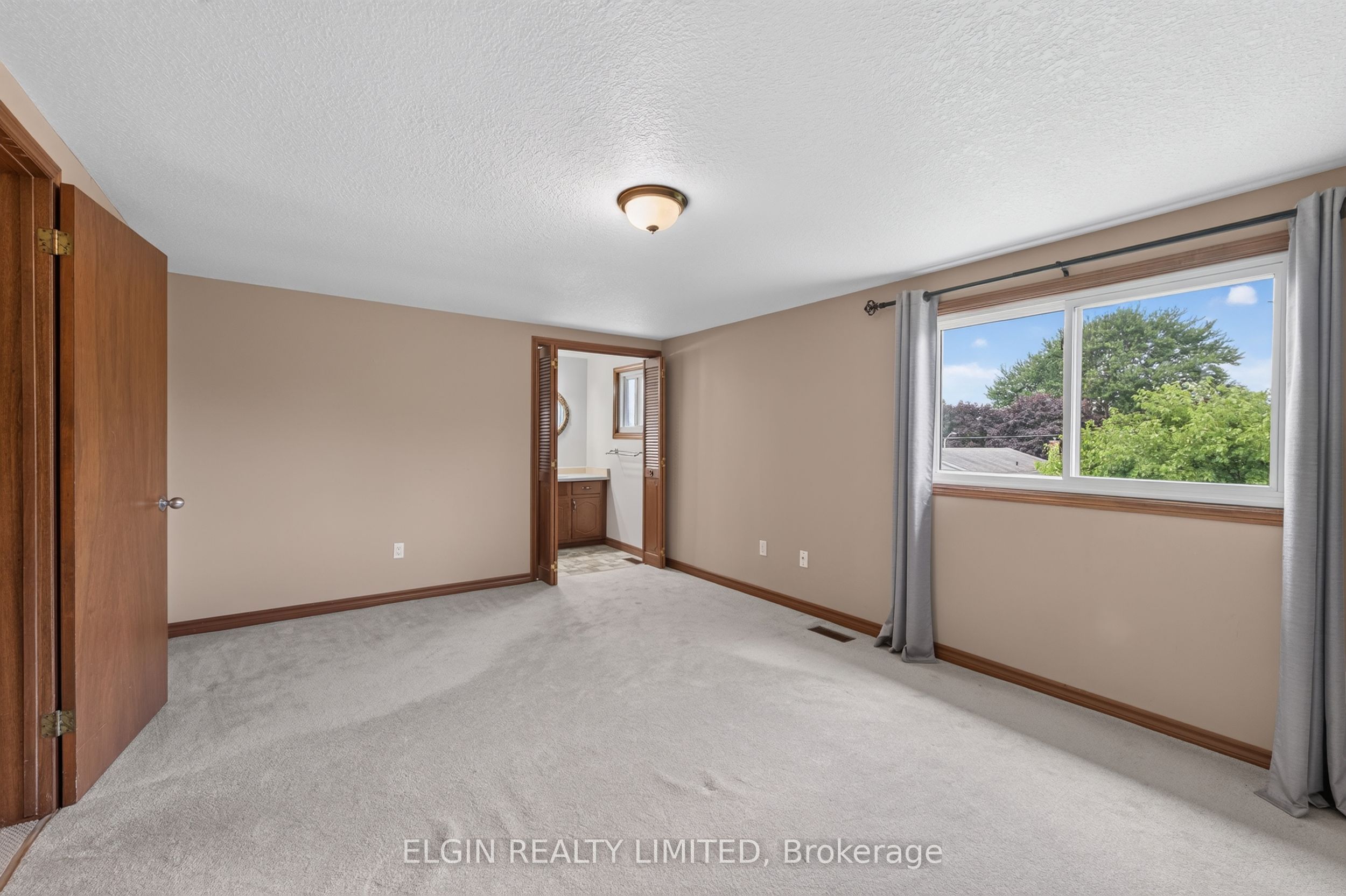 41 Luton Crescent Property Photo 28