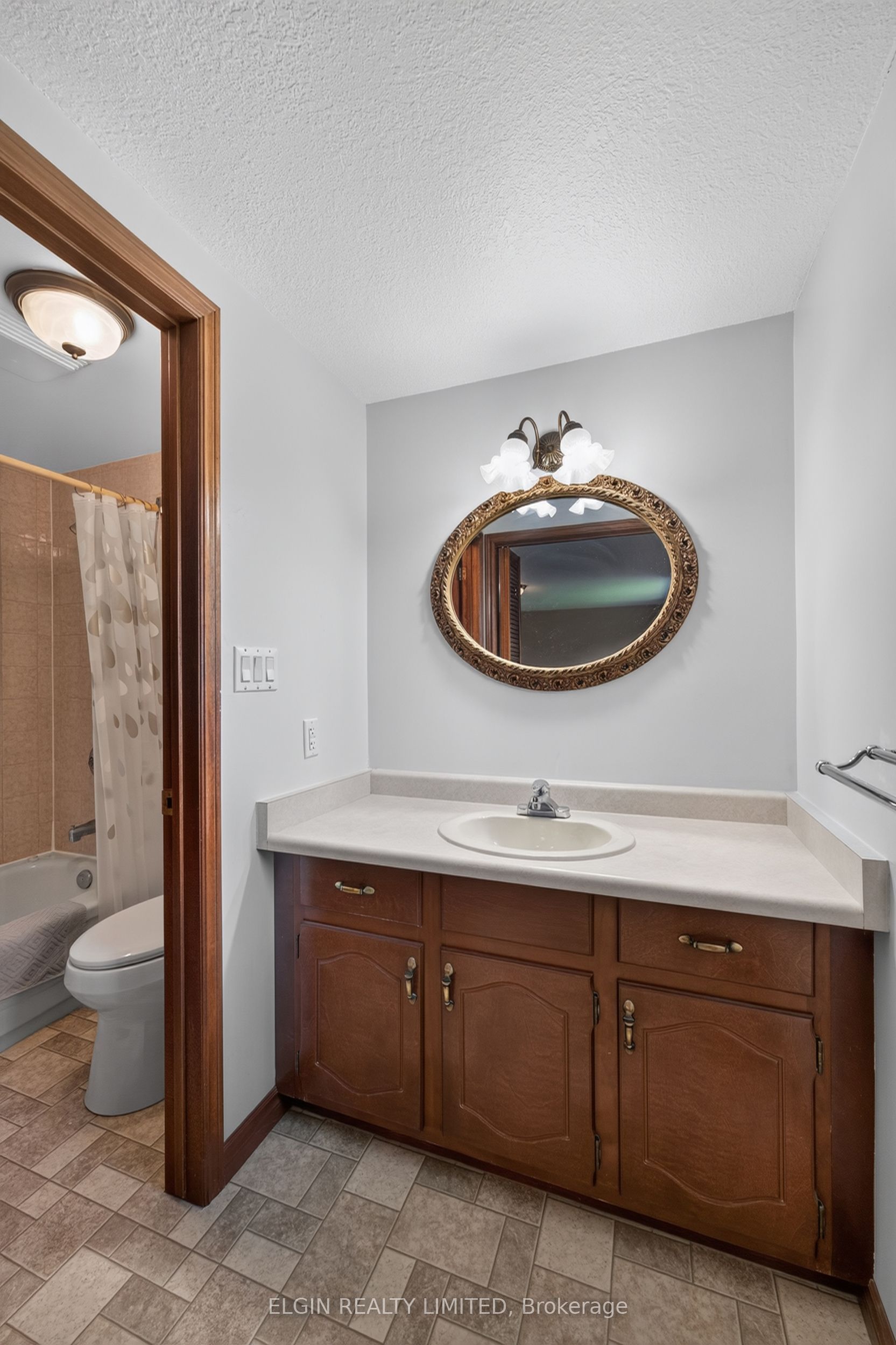 41 Luton Crescent Property Photo 29