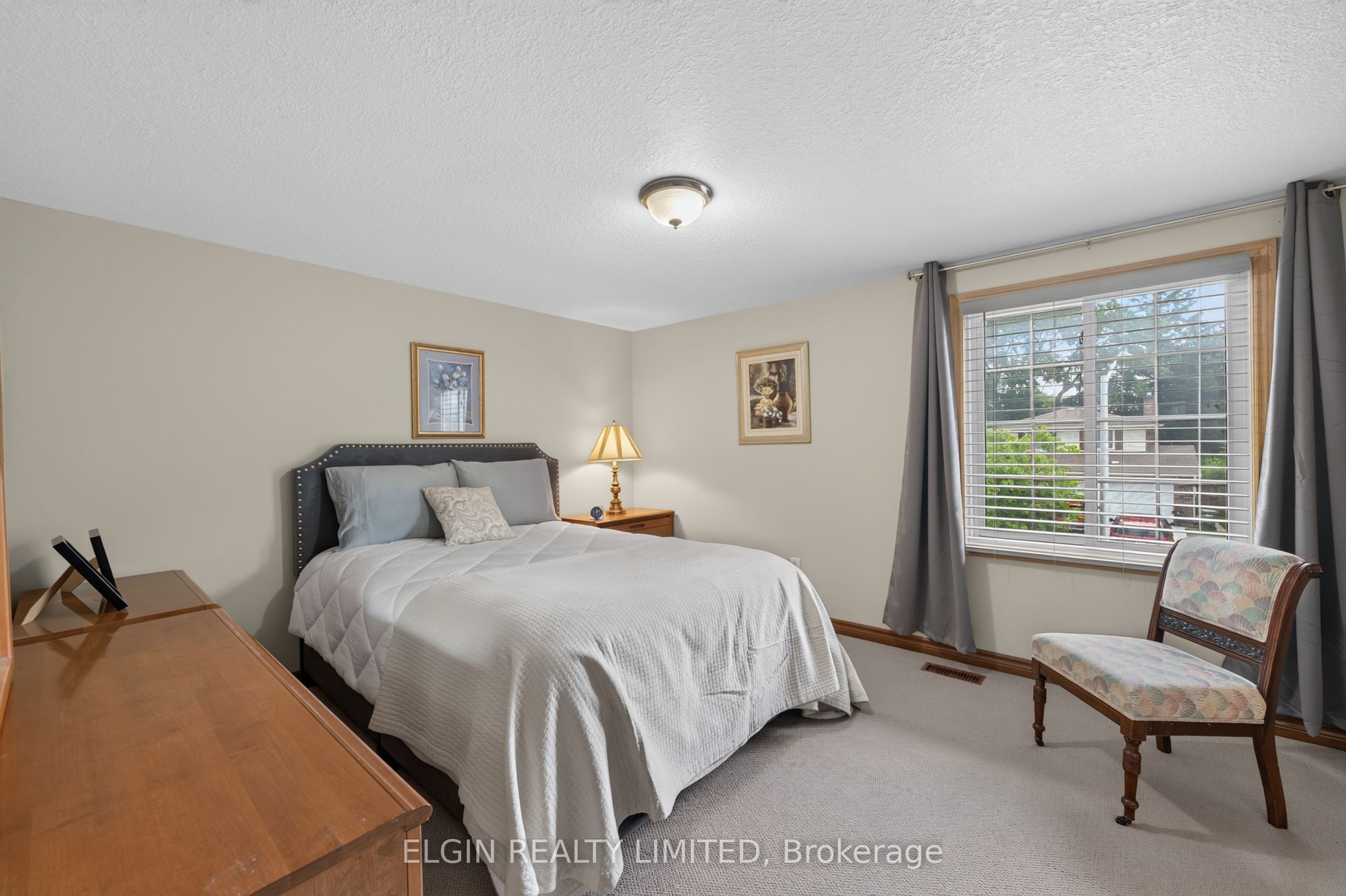 41 Luton Crescent Property Photo 31